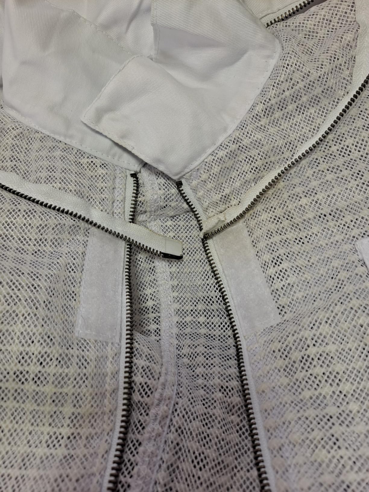 Brutul Bee 3 Layer Beekeeping Ultralight Ventilated Jacket with Round Veil customer photo 1