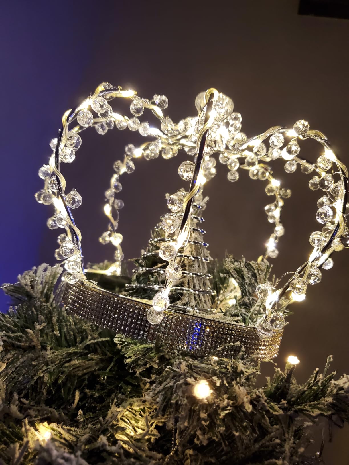 PEIDUO Christmas Jeweled Crown Tree Topper, Light up Tree Topper with 60 Warm White Lights, Large Christmas Topper Unique with Multifunction Controller, Metal Xmas Topper Decorations for Tree, Plug in customer photo 2