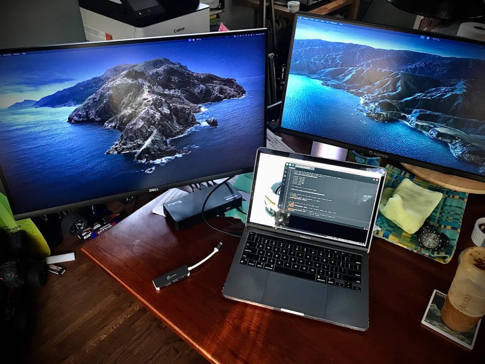 Plugable USB C Triple Display Docking Station | 100W PD, 3x HDMI (1x 4K 30Hz, 2x 1080p 60Hz), 6x USB 5Gbps Ports | Windows, macOS, ChromeOS Compatible customer photo 1