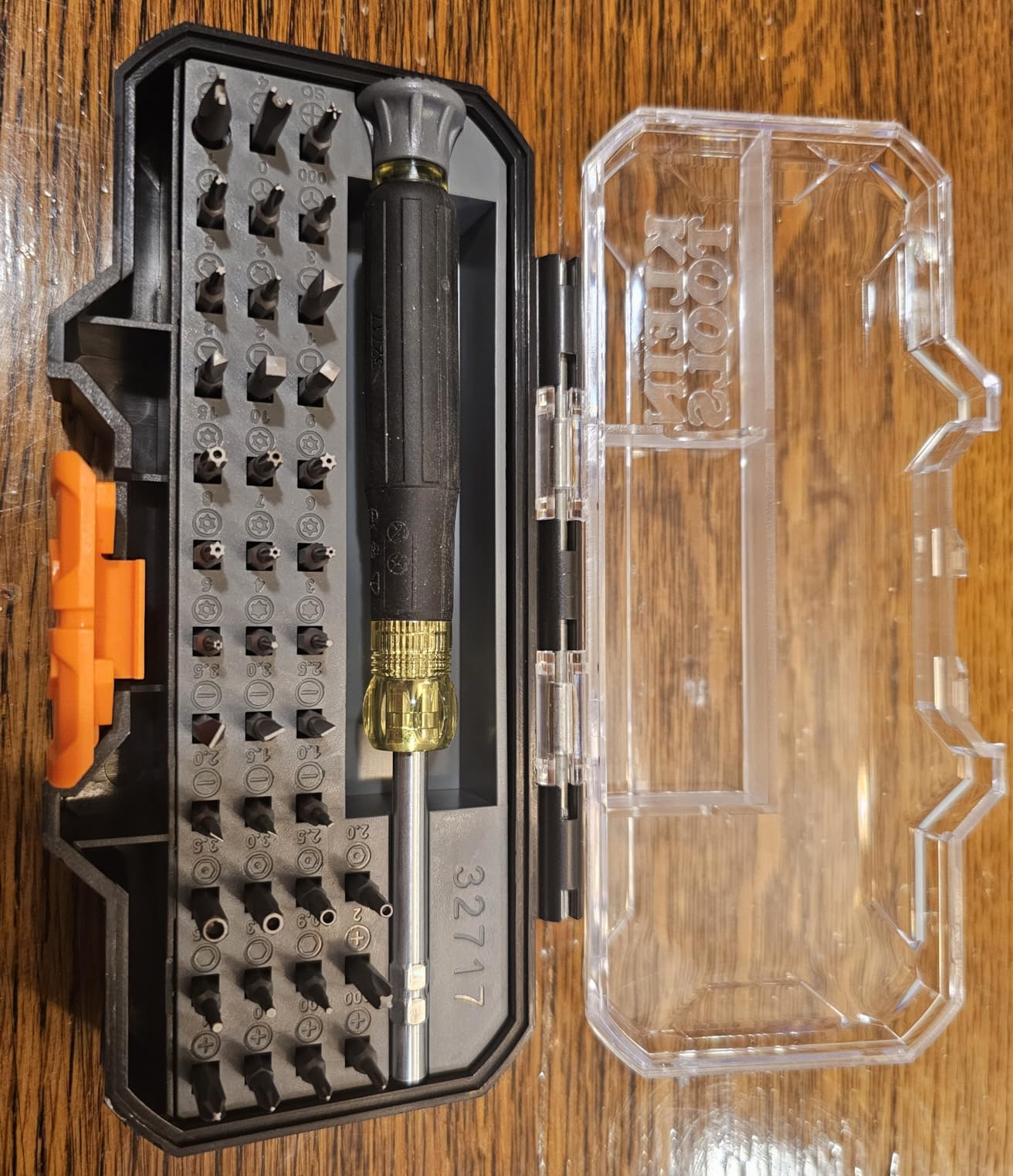 Klein Tools 32717 Precision Screwdriver Set with Case, All-in-One Multi-Function Repair Tool Kit Includes 39 Bits for Apple Products customer photo 1