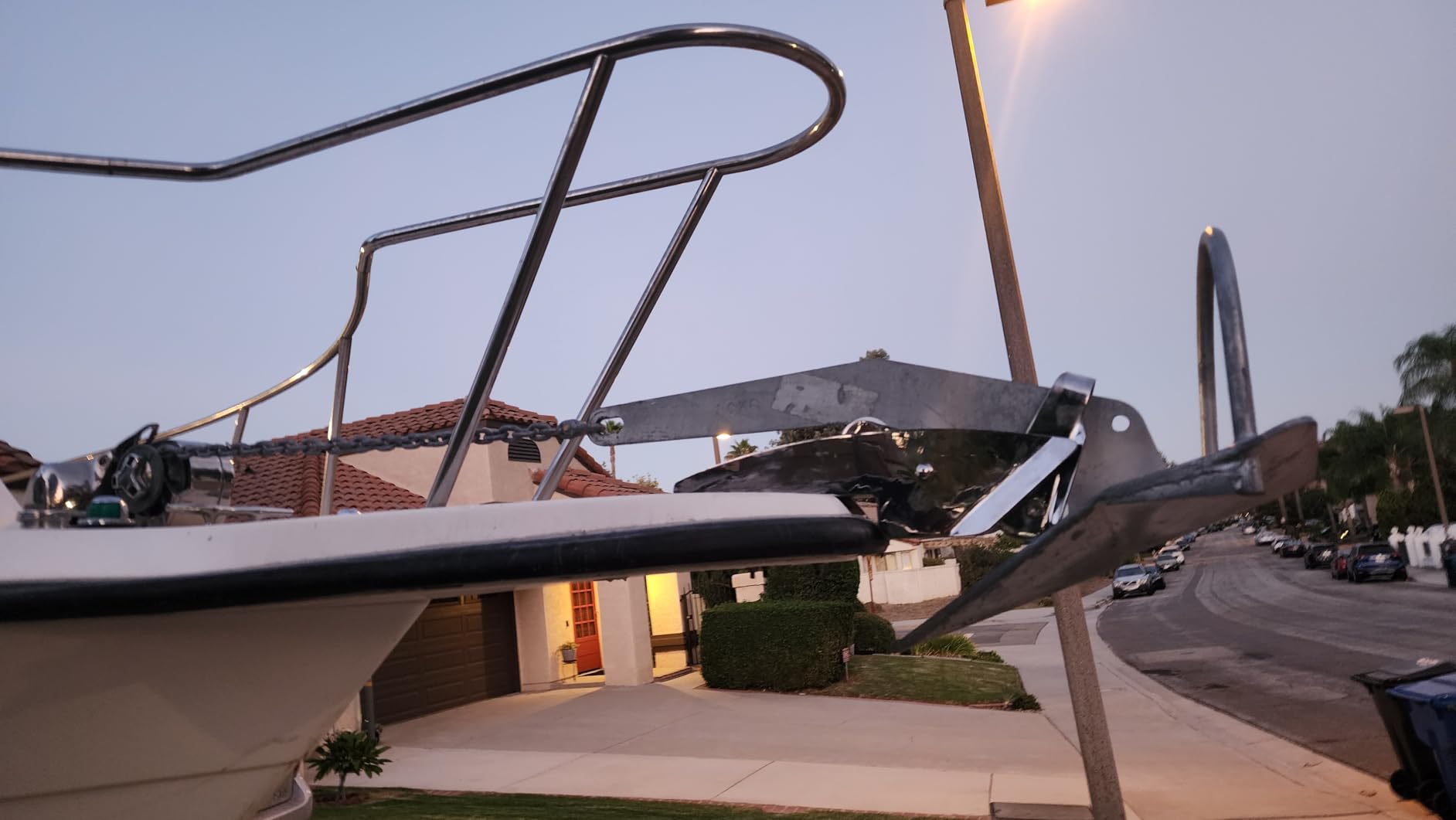 ISURE MARINE AISI 316 Stainless Steel Hinged Self-Launching Bow Anchor Roller with pivoting Dual-Roller 16.5'' customer photo 2