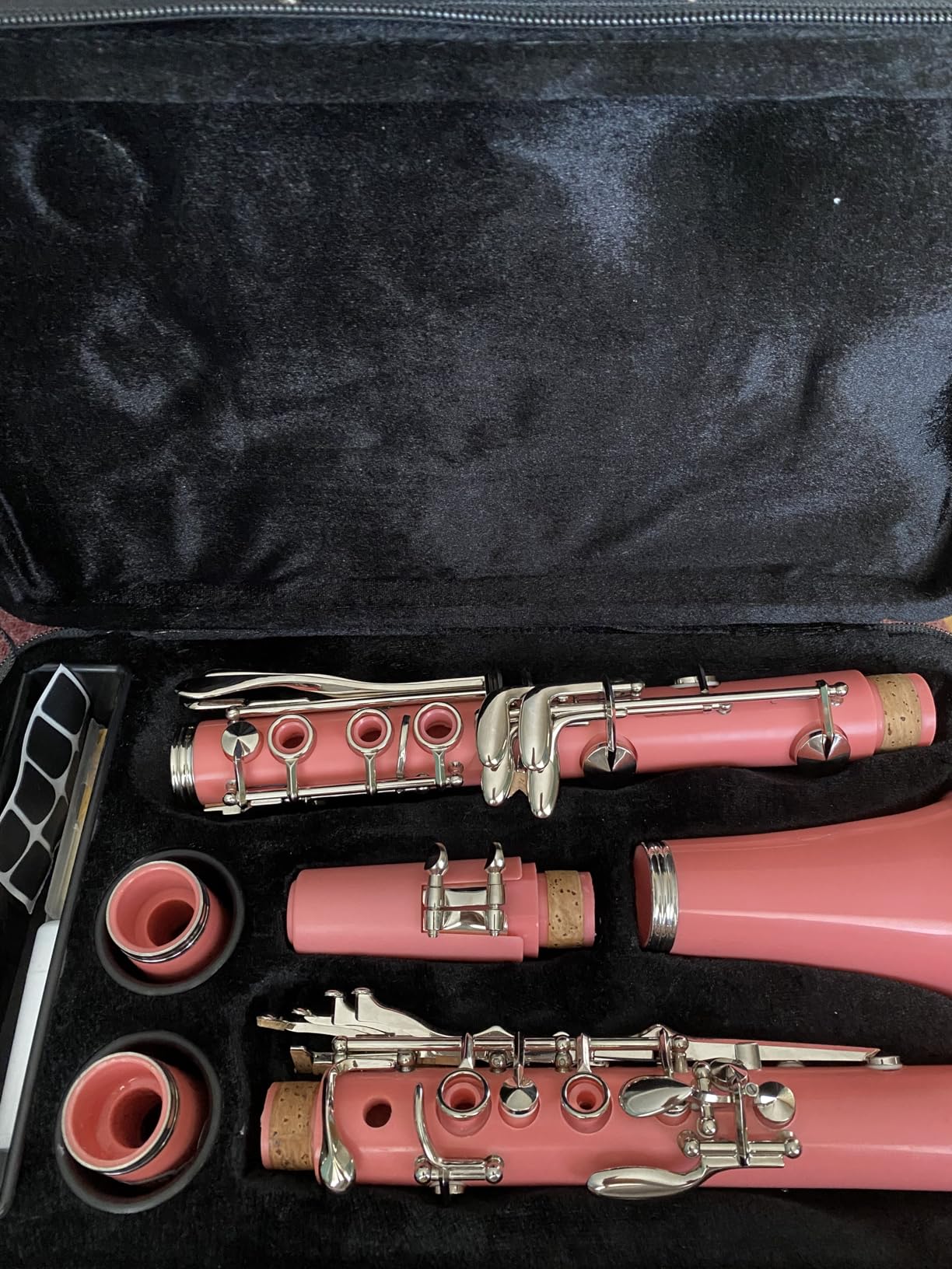 Bb Clarinet For Beginners Students B Flat Clarinet 17 Keys Clarinets with Case Stand Strap 2 Barrels 8 Mouthpiece Cushion White Gloves(Black) customer photo 1