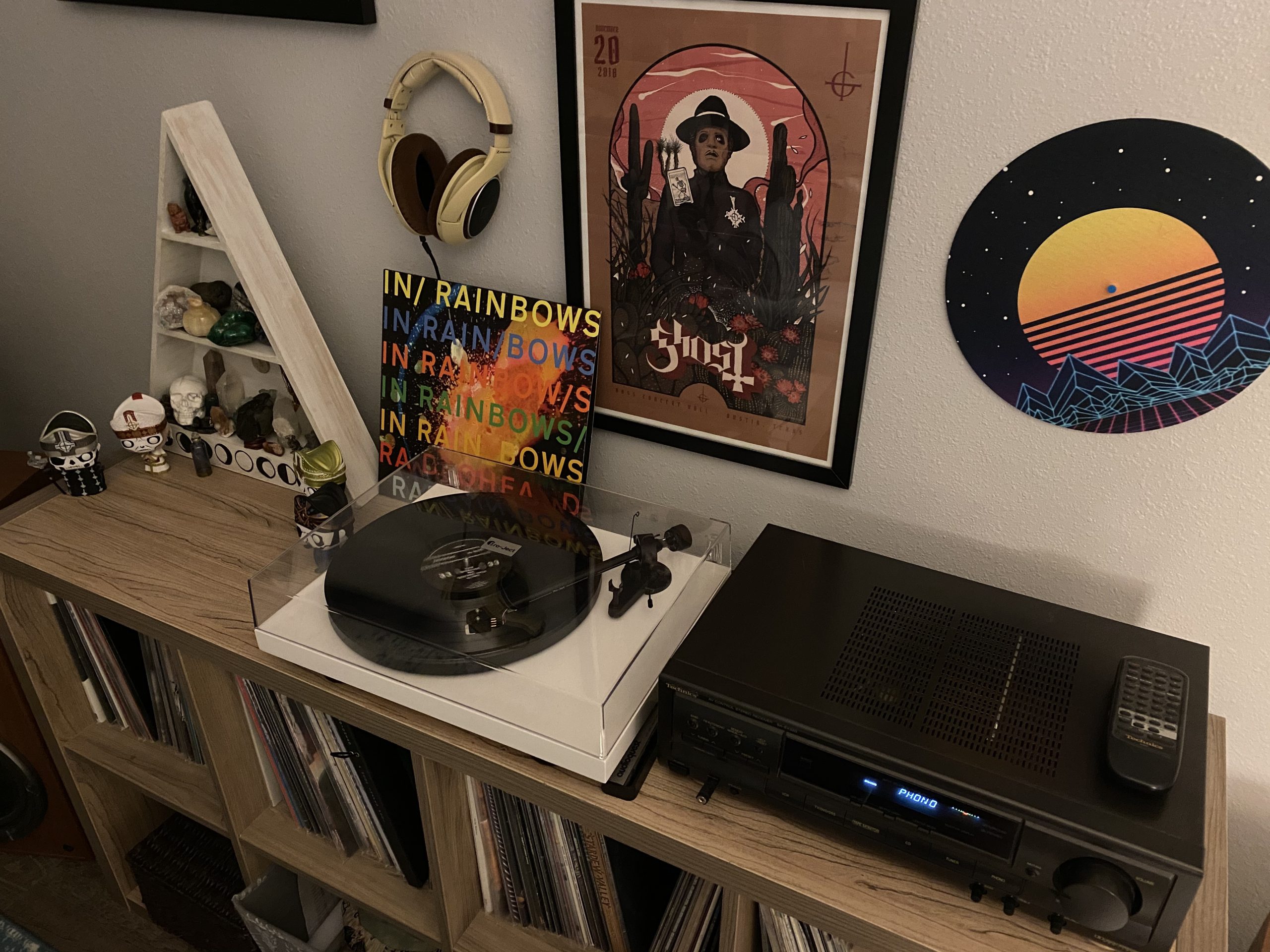 Pro-Ject Debut Carbon EVO Turntable with Sumiko Rainier Cartridge (Walnut) customer photo 1