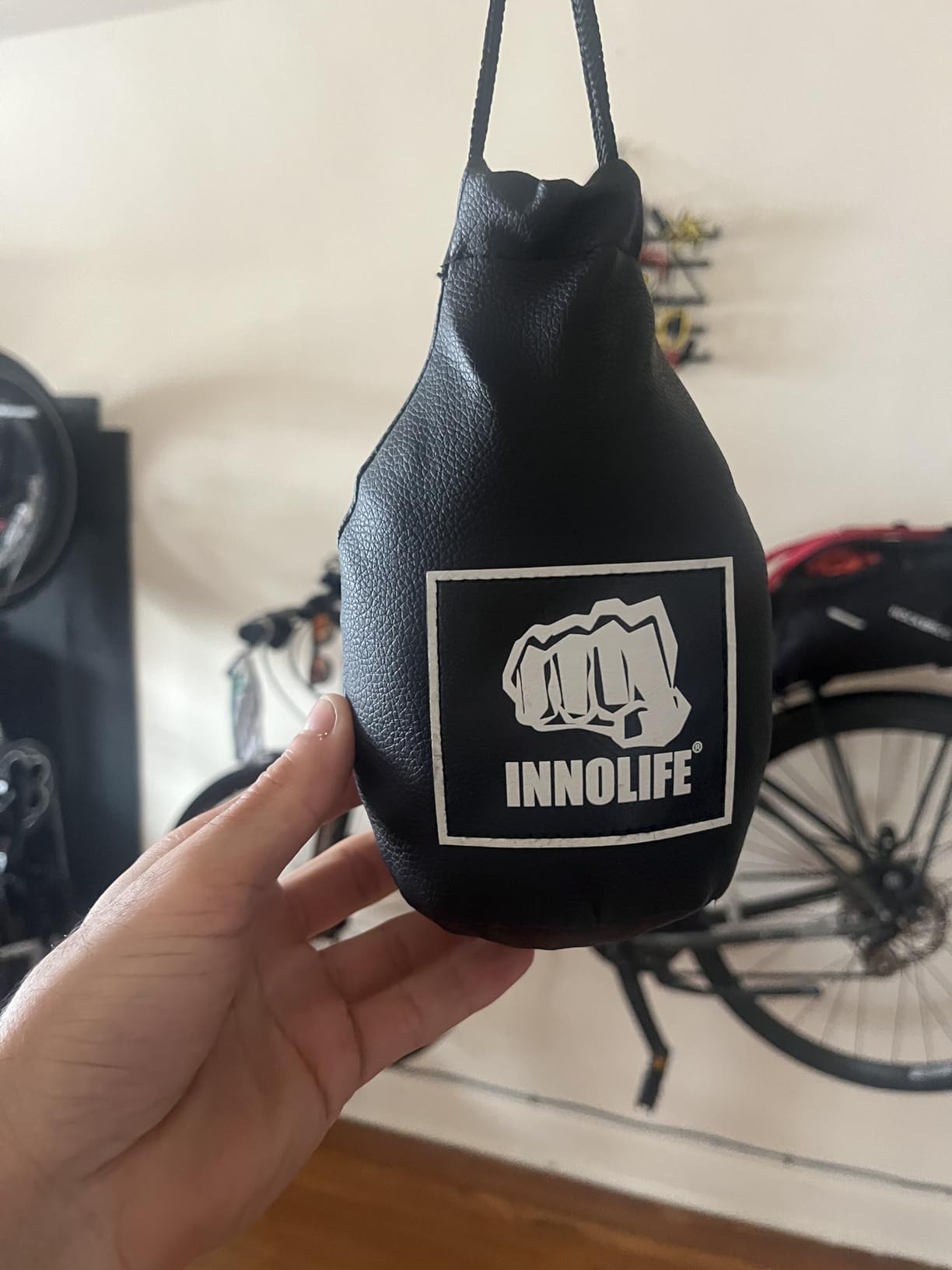 INNOLIFE Boxing Slip Bag, Dodge Hide Speed Bag Maize Ball Leather Ball for Reflex Training, Boxing, Kickboxing, MMA Pendulum Training, Red customer photo 2