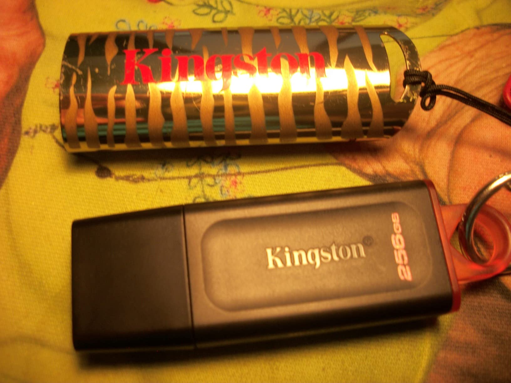 Kingston DataTraveler Exodia 256GB USB 3.2 Flash Drive DTX/256GB, Black customer photo 1