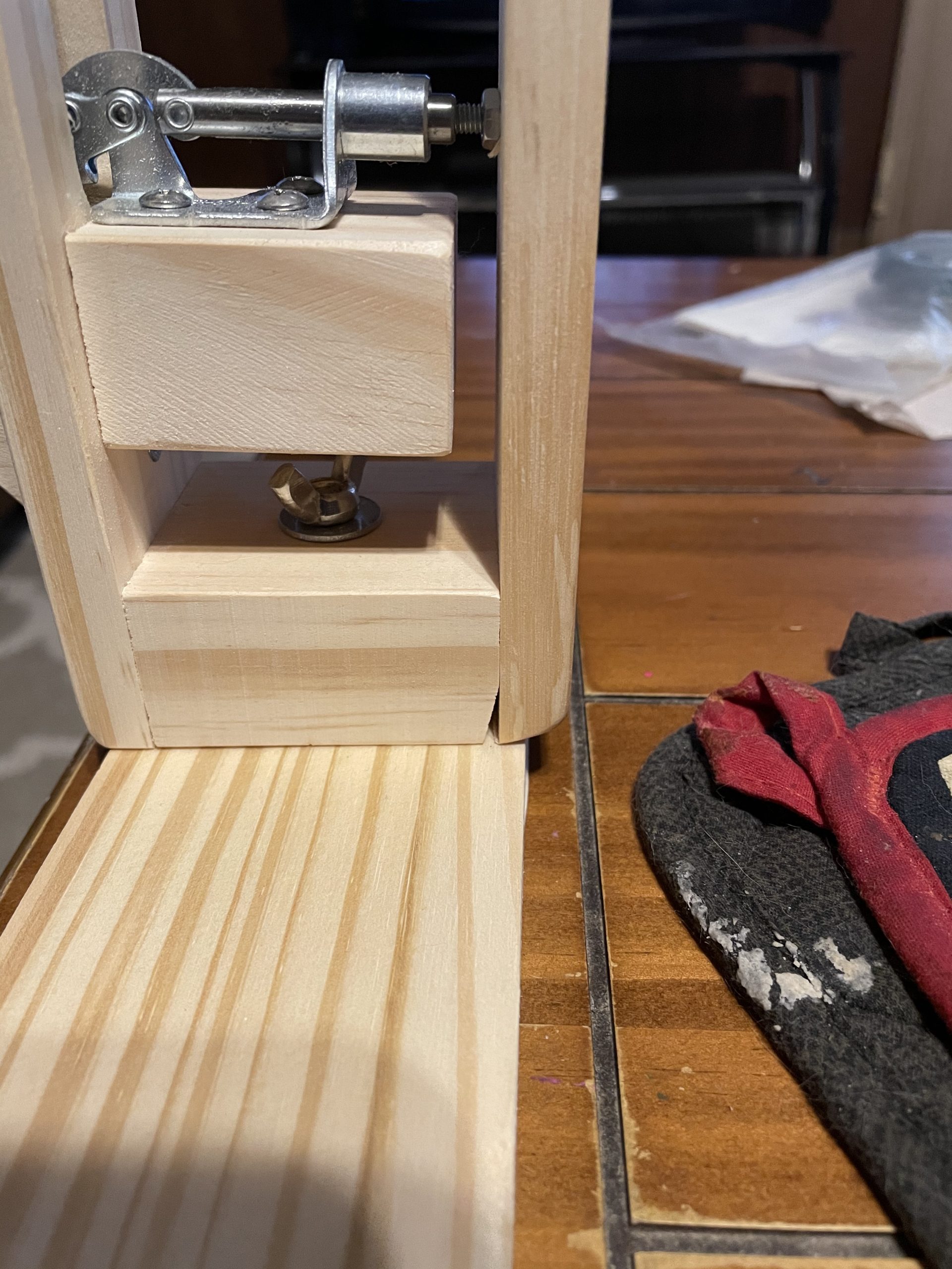 Leather Stitching Pony, Wood Table Desktop Pony Horse Clamp for DIY Leather customer photo 1