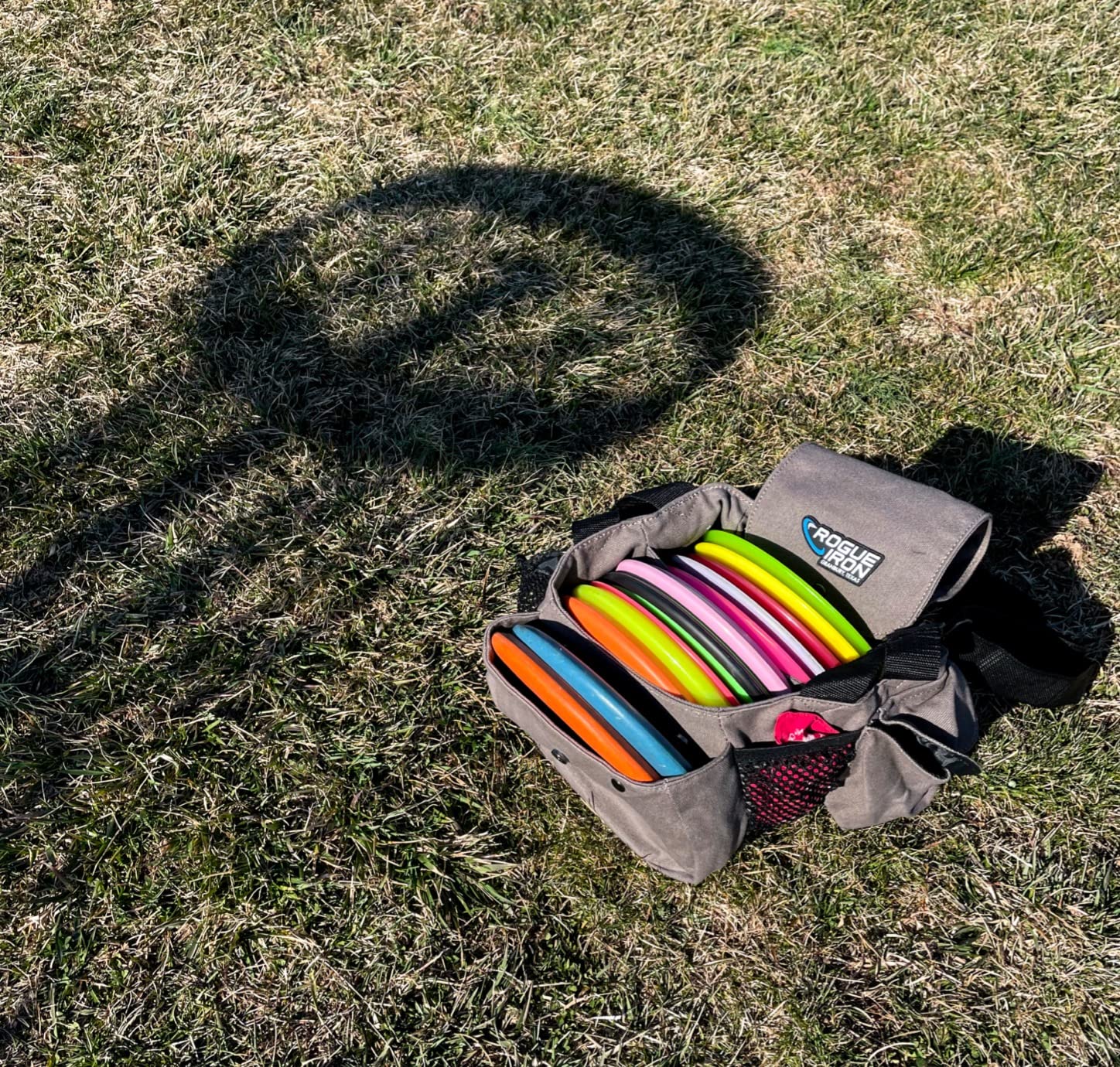 Rogue Iron Disc Golf Satchel Bag- Sling Tote Bag for Frisbee Golf - Holds Up to 14 Discs, Large 32oz Water Bottle, and Accessories V2 (14 Disc Gray) customer photo 2