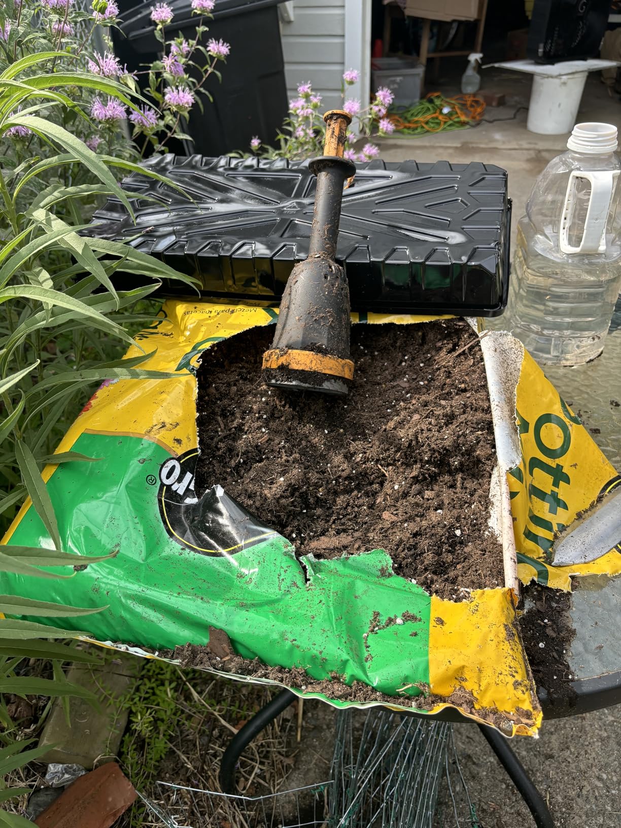 Fiskars Soil Block Maker for Garden Seeds with Natural Air Pruning, Eco Friendly Soil Blocking Gardening Tool for Germinating Seeds customer photo 2