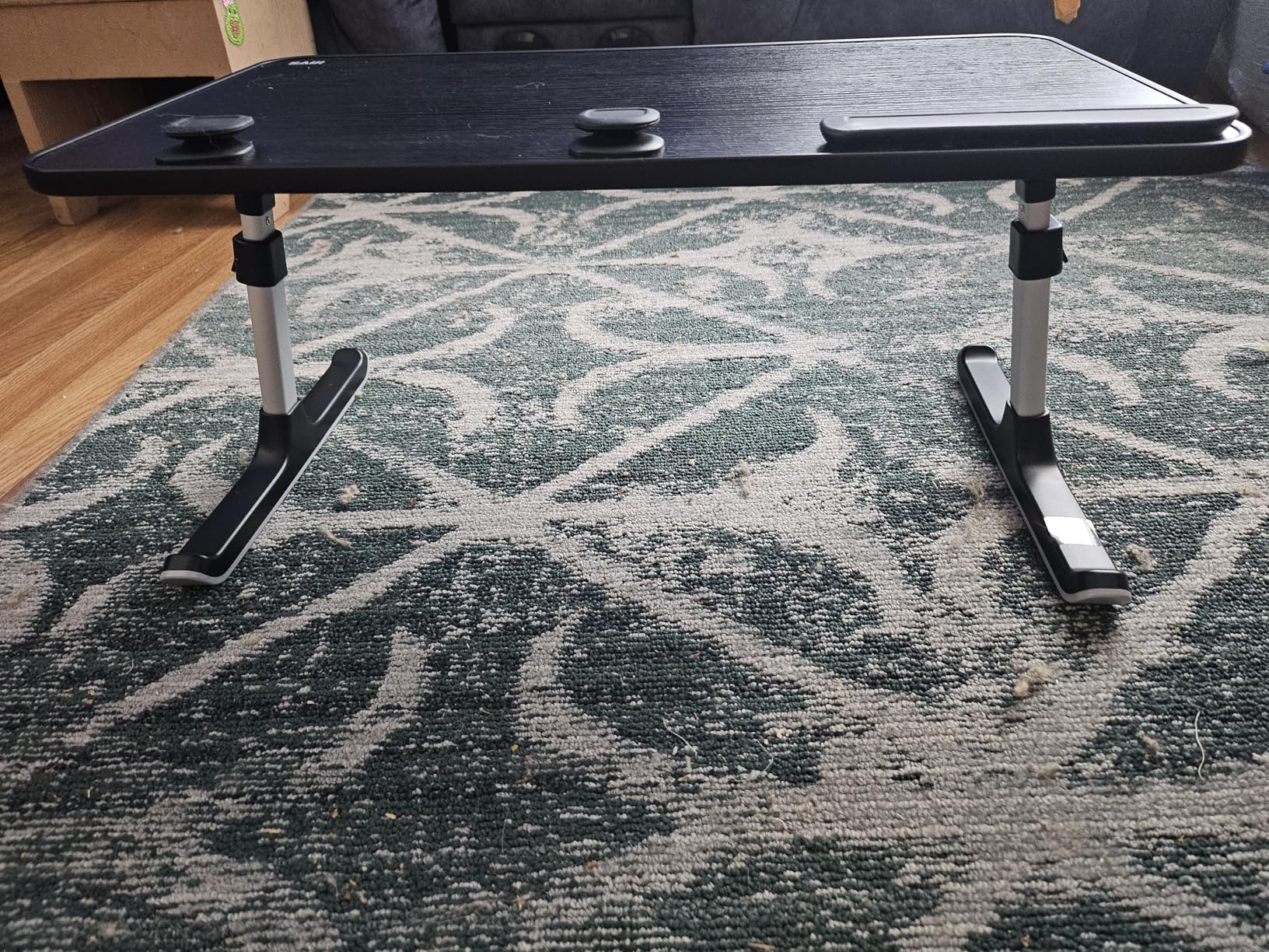 SAIJI Height & Angle Adjustable Laptop Stand for Bed, Lap Desk Bed Tray Table, Light Weight Foldable Portable Laptop Table for Couch Sofa Chair Floor Desk for Adults, Kids (52*30cm Black) customer photo 2