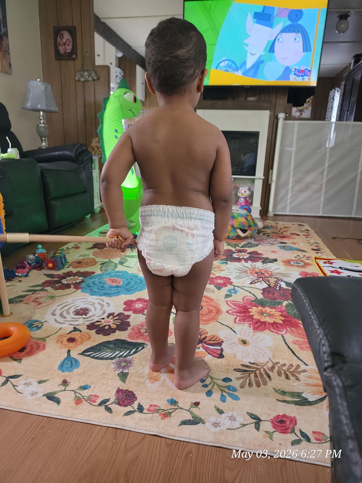 Pampers Diapers - Cruisers 360 - Size 4, 144 Count, Babyproof up to 100% Leakproof Pull-On Diaper customer photo 1