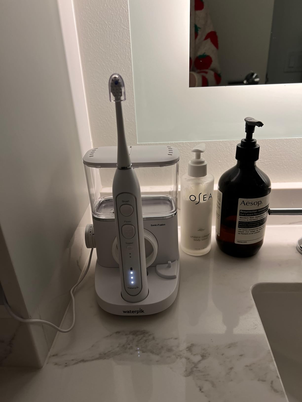 Waterpik Sonic-Fusion 2.0 Professional Flossing Electric Toothbrush with Water Flosser Combo Two In One, For Daily Gum Care and Cleaning Teeth, Braces, Implants, White SF-04CD010-1 customer photo 1