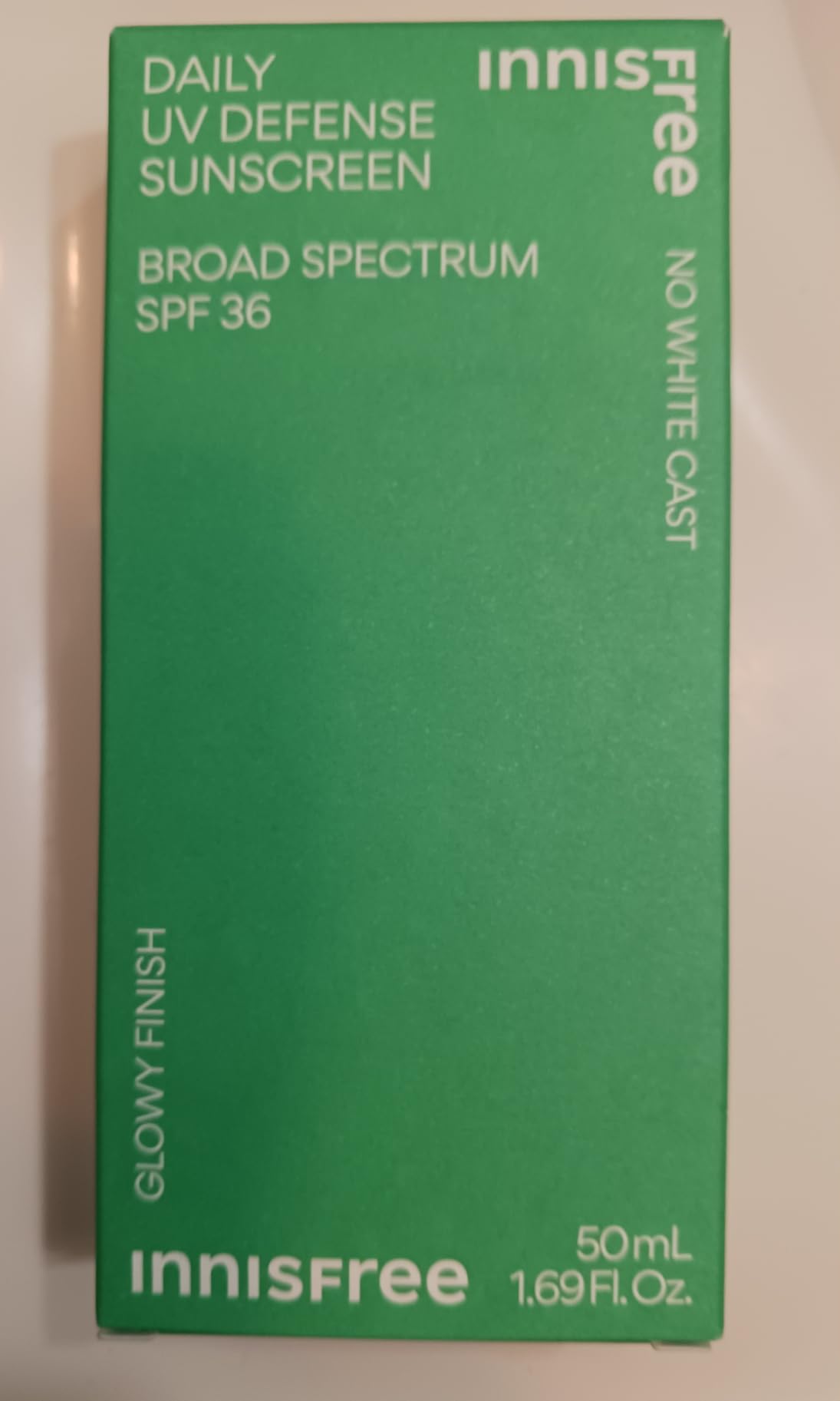 innisfree Daily UV Defense SPF 50+ PA++++ Korean Face & Body Sunscreen, Broad Spectrum, Invisible Finish, No White Cast, Lightweight, Hydrating customer photo 2