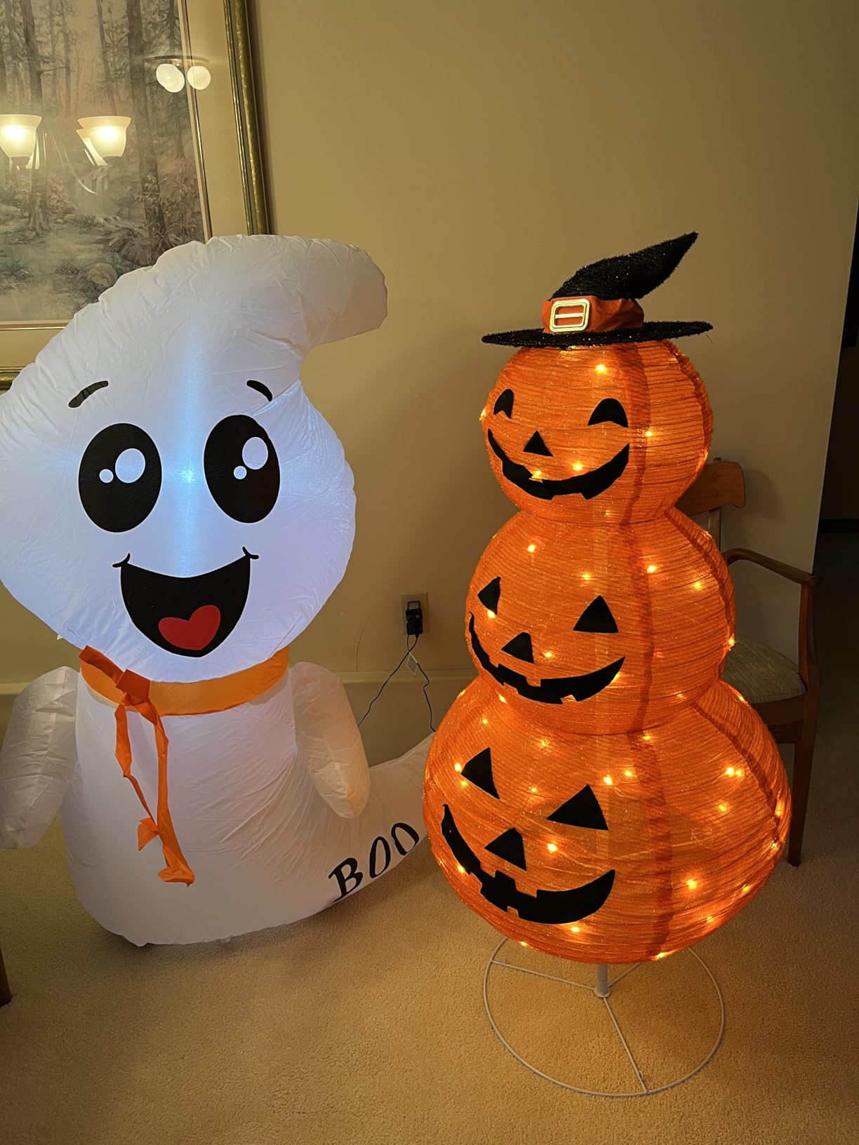GOOSH 4 FT Halloween Inflatable Cute Ghost Outdoor Decorations Blow Up Yard Ghost with Built-in LEDs for Indoor Garden Lawn Party Decor customer photo 1