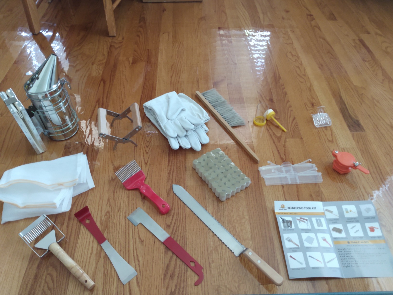 Honey Lake Beekeeping Supplies Bee Smoker Starter Kit, 16 Pcs Bee Keeping Starter Kit Bee Keeping Supplies-All for Beekeepers Including Different Kinds of Beekeeping Tools customer photo 2