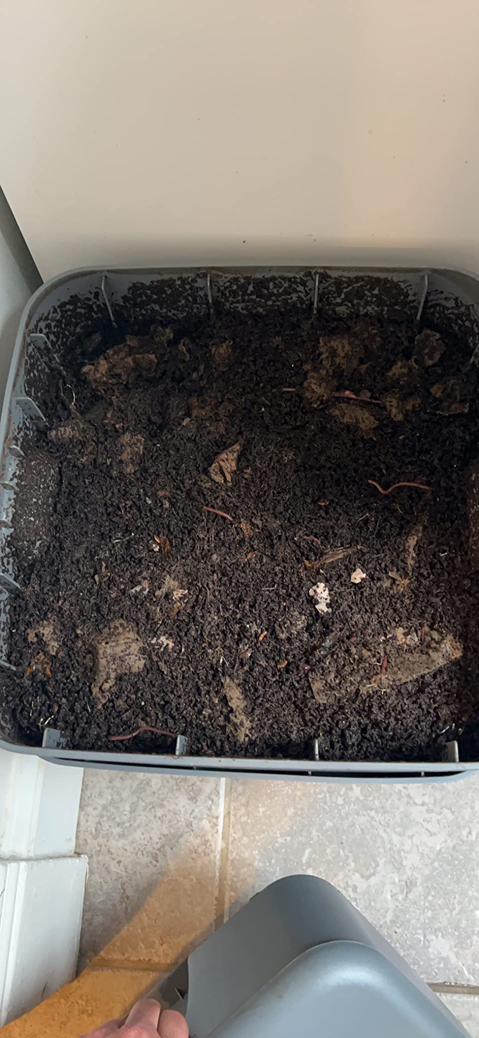 FCMP Outdoor - The Essential Living Composter, 2-Tray Worm Vermicomposter Bin (HF-LC4000v2-GRY) Grey customer photo 2