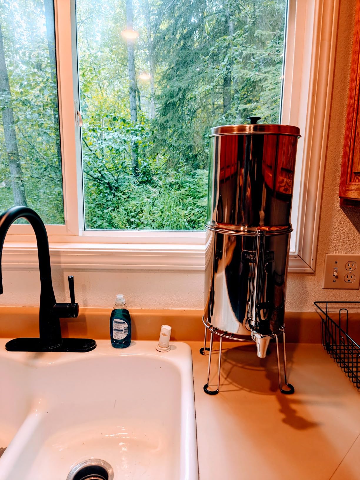 Waterdrop TK-FS Gravity Water Filter System, NSF/ANSI 42&372 Standard, Stainless-Steel Water System with 4 Filters, Reduces Chlorine and Lead, with Sight Glass Spigot and Stand, 2.25G customer photo 1