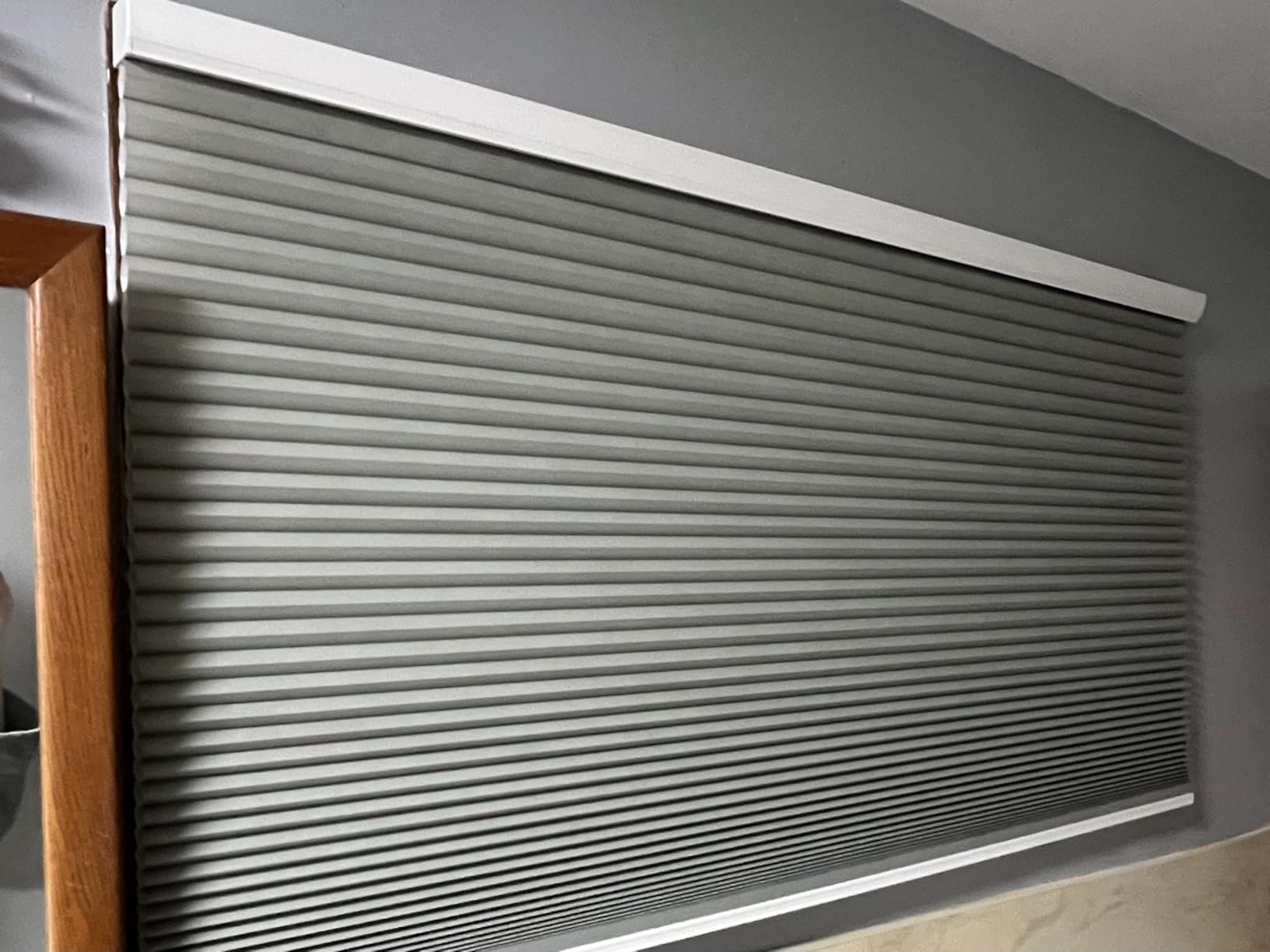 MYshade Cordless Cellular Window Shades Light Filtering Blinds for Indoor Windows 1.5 inch Honeycomb Cell Sheer Fabric Accordion Pull Down Blinds Easy Lift Easy to Install, Size 33