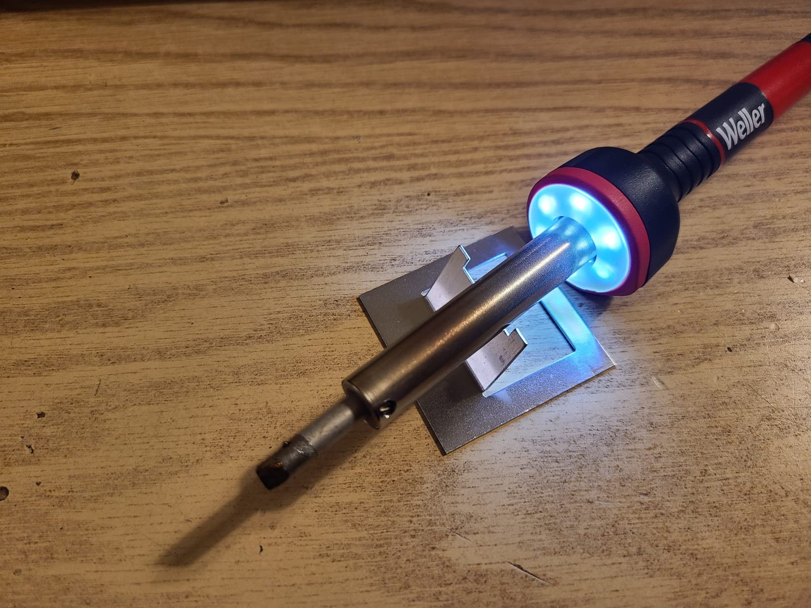 Weller WLIRK6012A 60W/120V Soldering Iron Kit, LED Halo Ring customer photo 1
