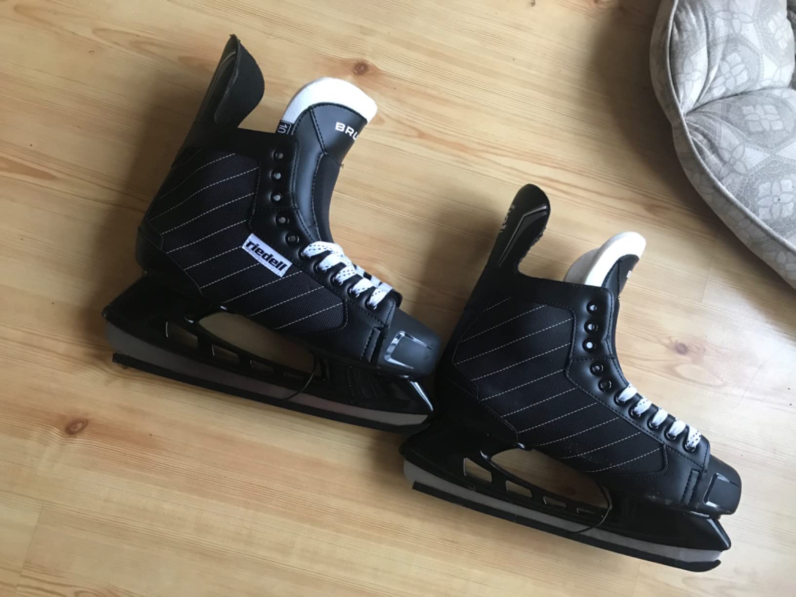 Riedell Bruin Ice Hockey Skates customer photo 1