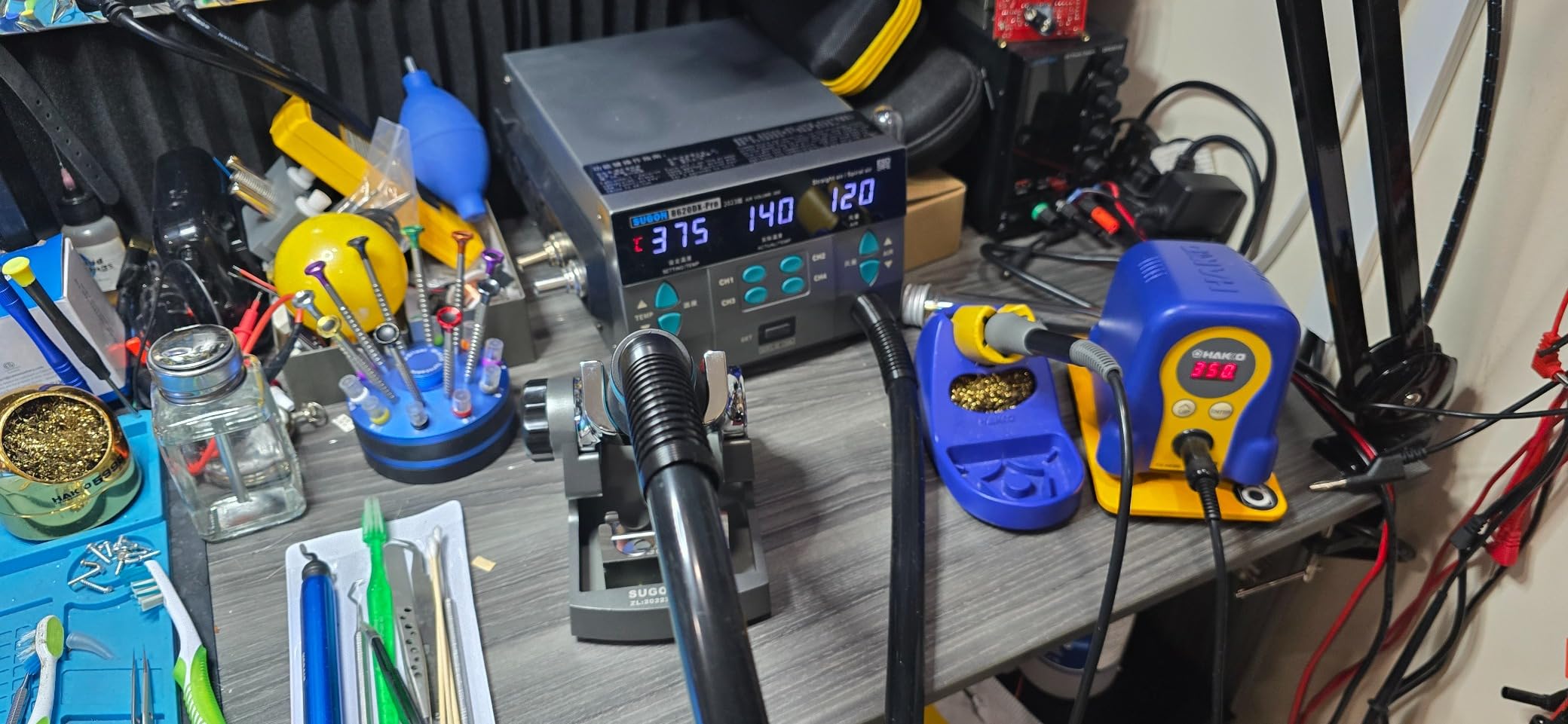 SUGON 8620DX 110V Digital Hot Air Rework Station 1300W,212℉-845℉ Adjustable Temperature C/F, 4 Memory Storage, 6 Air Nozzle, SMD Hot Air Station with Quick Change High Temperature Air Nozzle Bracket customer photo 1