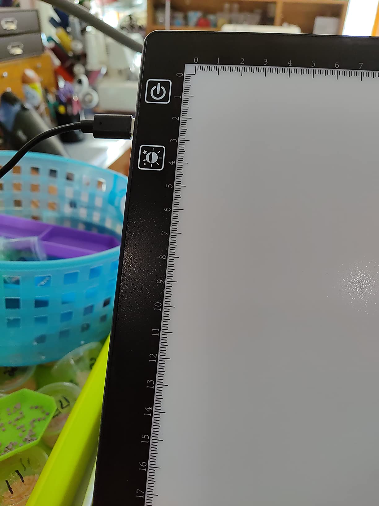 TOHETO A3 Light Pad, Rechargeable Light Board for Diamond Painting, Tracing Light Box with Stand and Clip, Light Table Lightbox for Tracing, Drawing customer photo 2