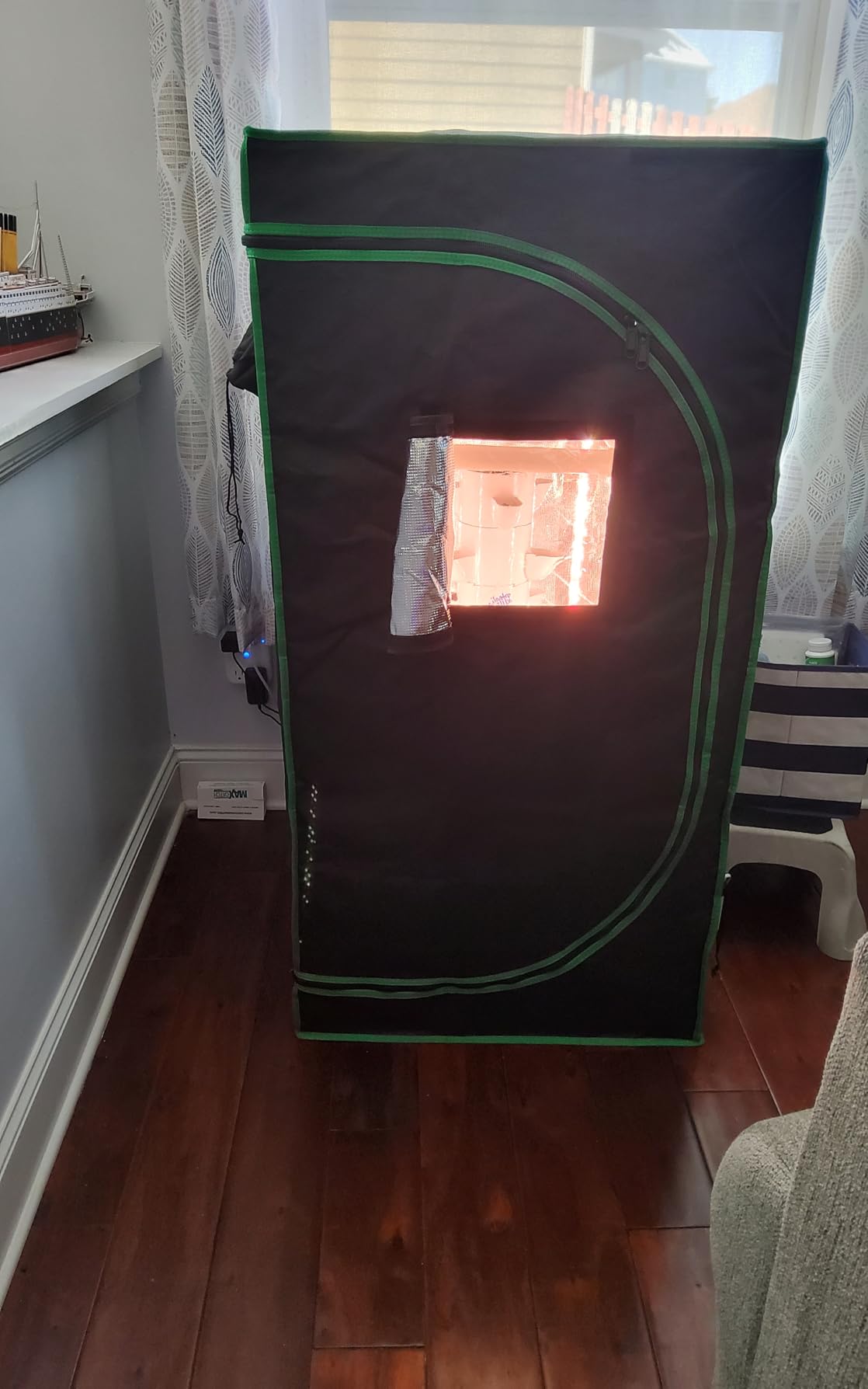 2x2 Grow Tent, 24