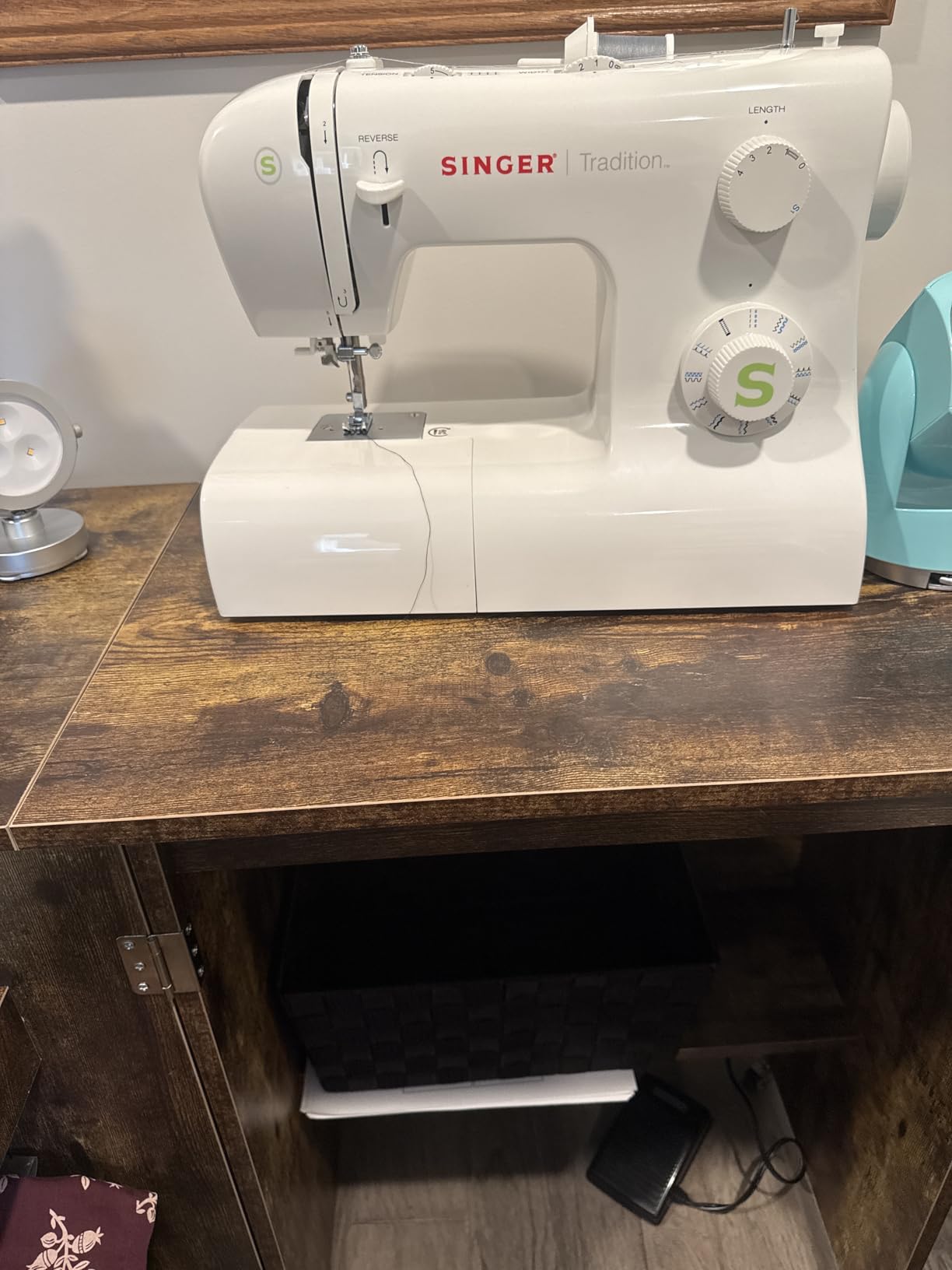 VIVOHOME Folding Sewing Craft Table, Rolling Sewing Machine Desk with Storage Shelves, Sewing Cabinet with Lift for Small Spaces, Rustic Brown customer photo 1