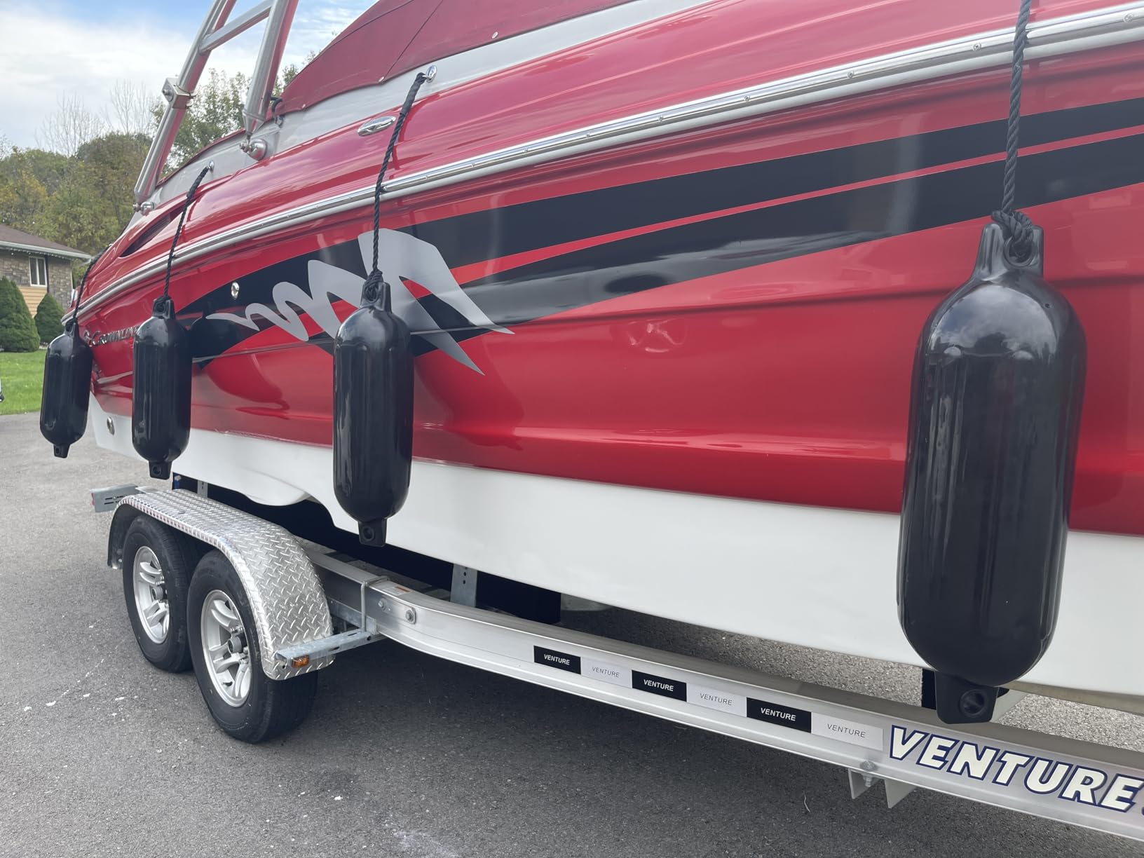 Dreizack Boat Fenders 4 Pack, Boat Bumpers for Docking with 4 Ropes, Inflatable Ribbed Marine Pontoon Boat Fender Bumper for Docks with 1 Storage Bag, 1 Air Pump and 4 Needles customer photo 2