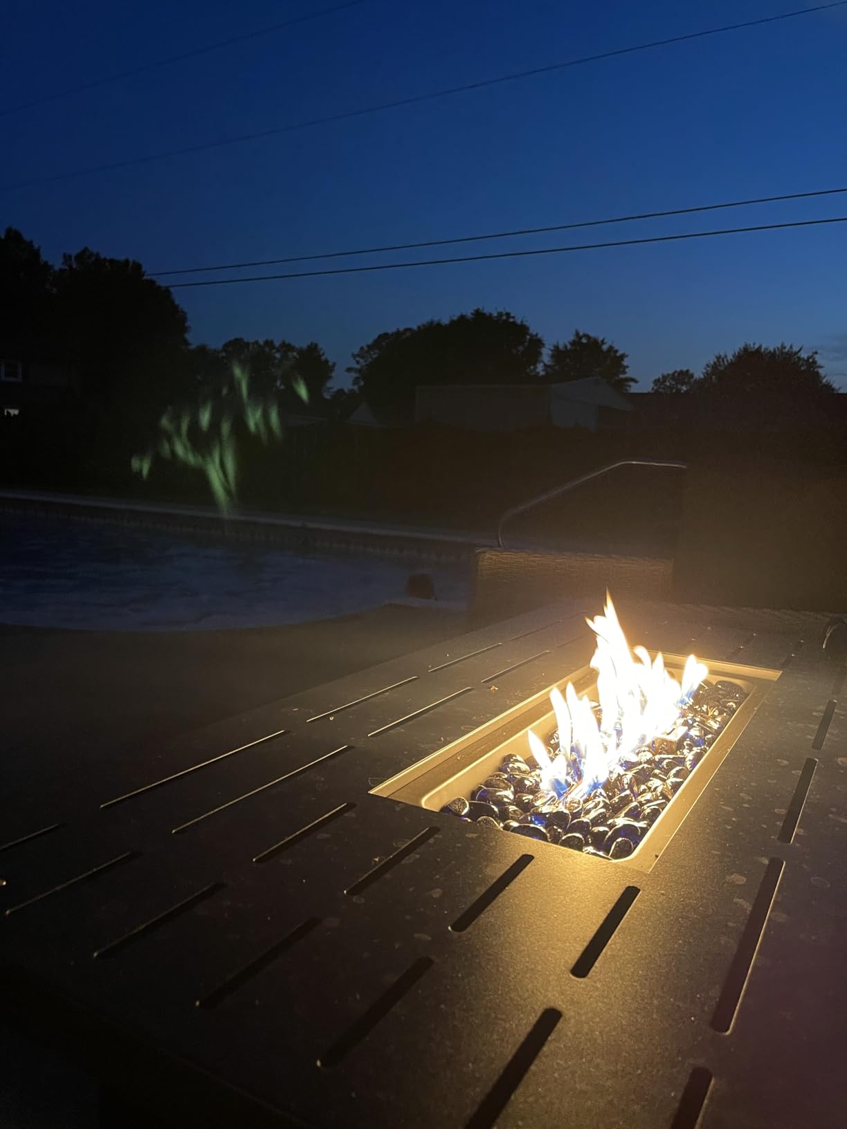 R.W.Flame 43-Inch Propane Fire Pit Table, 50,000 BTU Outdoor Gas Firepit with Waterproof Cover, Glass Stones, Removable Lid, Cup Holders, 2-in-1 Fire Table for Patio, Backyard, Garden, Black customer photo 1