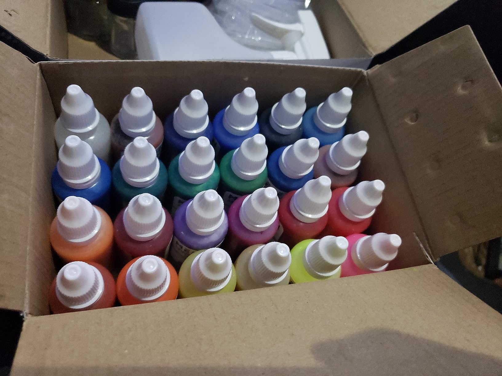 MEEDEN Airbrush Kit with Compressor - 1/5 HP Quiet Air Compressor with 3 Dual-Action Air Brush Guns, 24 Colors x 30ml Airbrush Paint Set for Model Painting customer photo 2