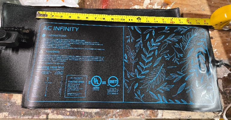 AC Infinity SUNCORE A3X2, Dual Waterproof Seedling Mats with Heat Controllers 10