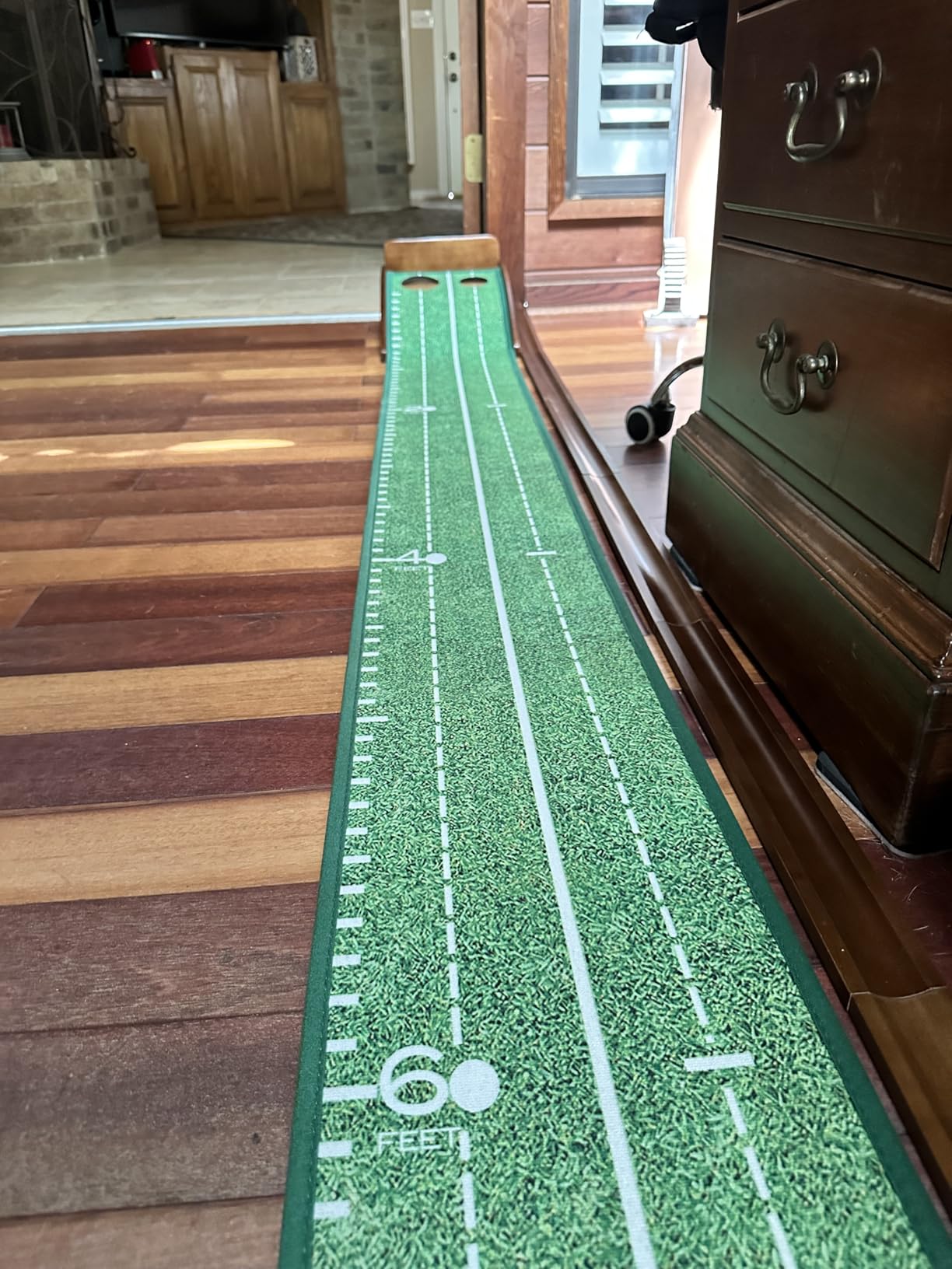 Dachenus Putting Green Indoor Mat Outdoor Golf Putting Mat with Automatic Ball Return - Ideal for Home, Office, and Outdoor Use customer photo 2