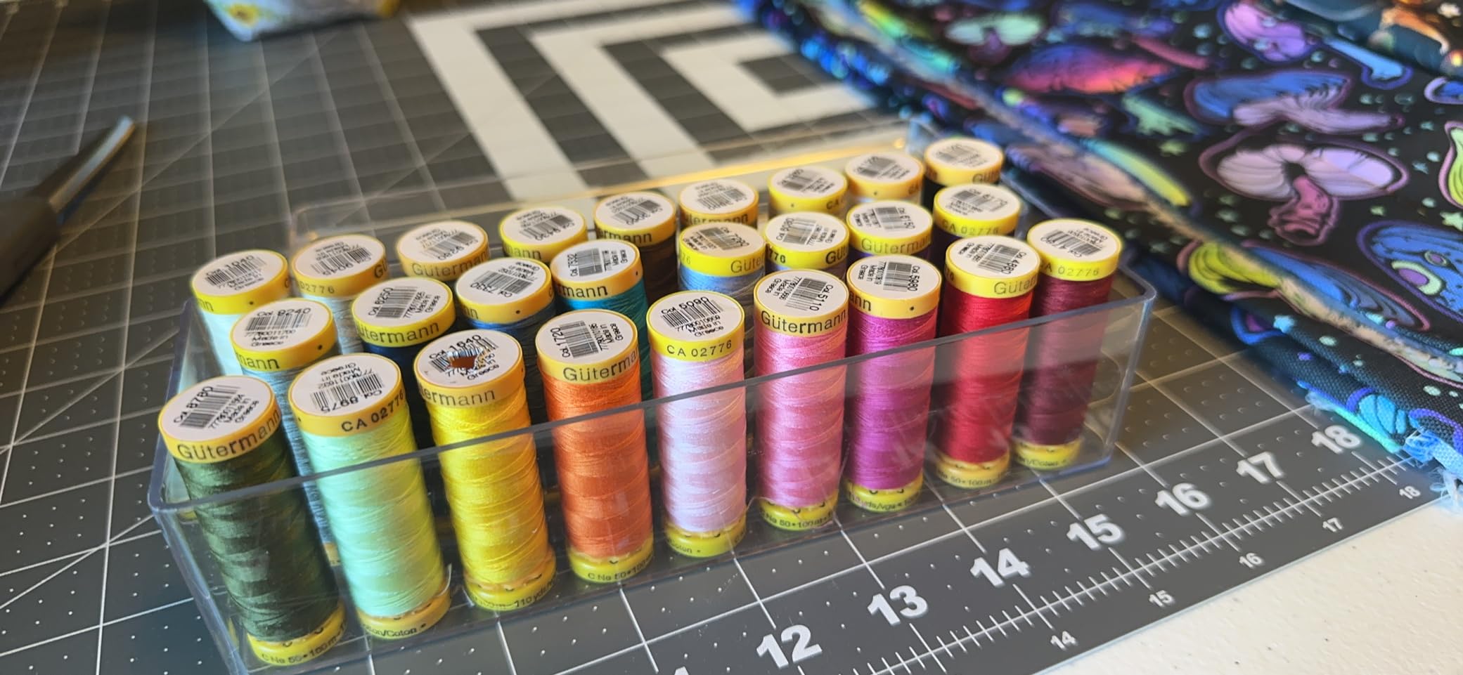 Gutermann Spool Box 26 Cotton Thread Set, Assorted Colors (6818670) customer photo 1