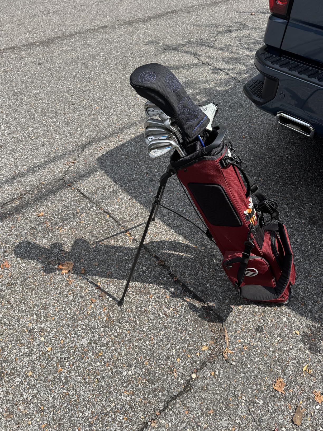 Sunday Golf El Camino Bag - Lightweight Sunday Golf Bag with Strap and Stand, Easy to Carry, 3.9 pounds customer photo 1