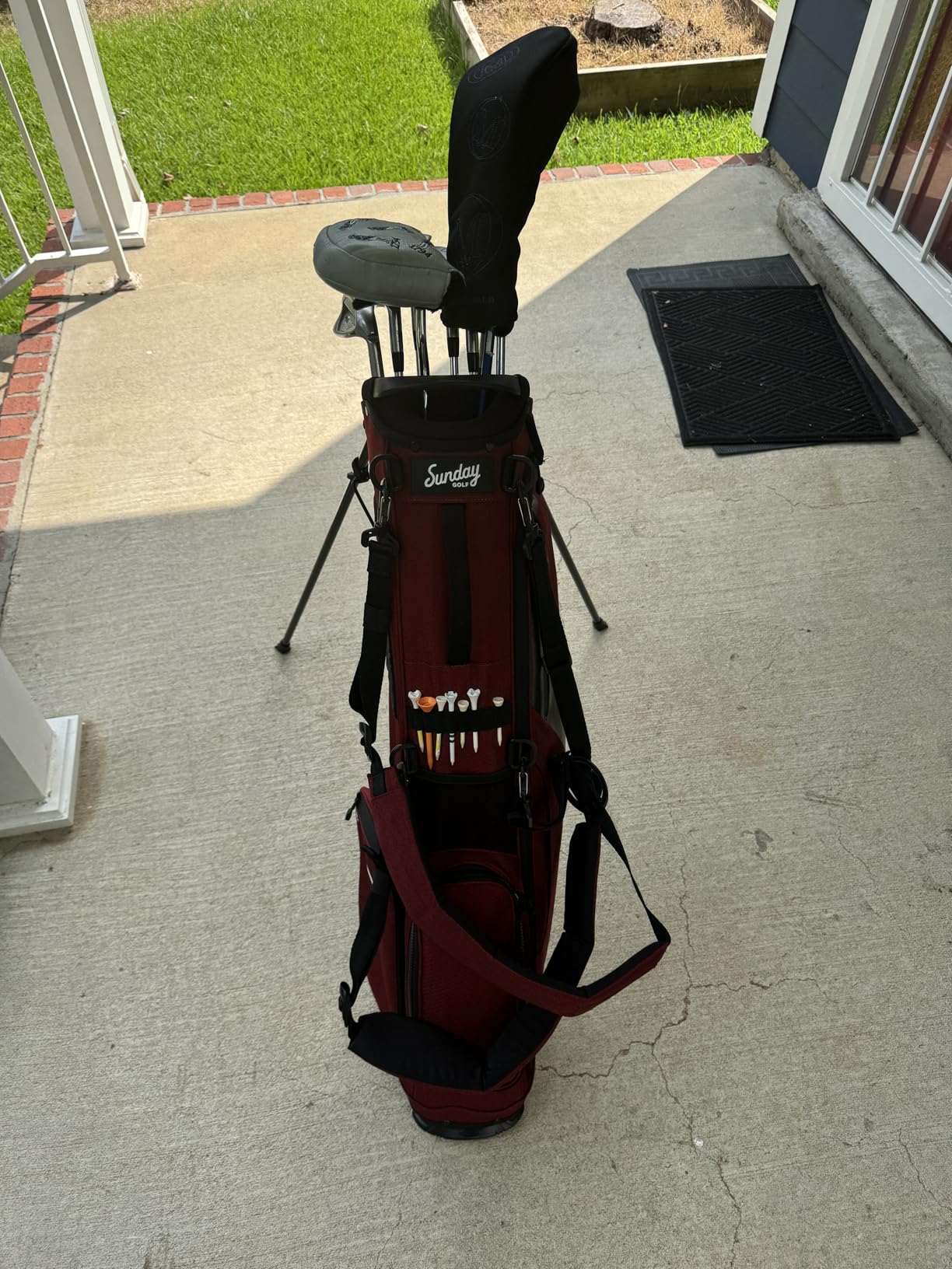 Sunday Golf El Camino Bag - Lightweight Sunday Golf Bag with Strap and Stand, Easy to Carry, 3.9 pounds customer photo 2