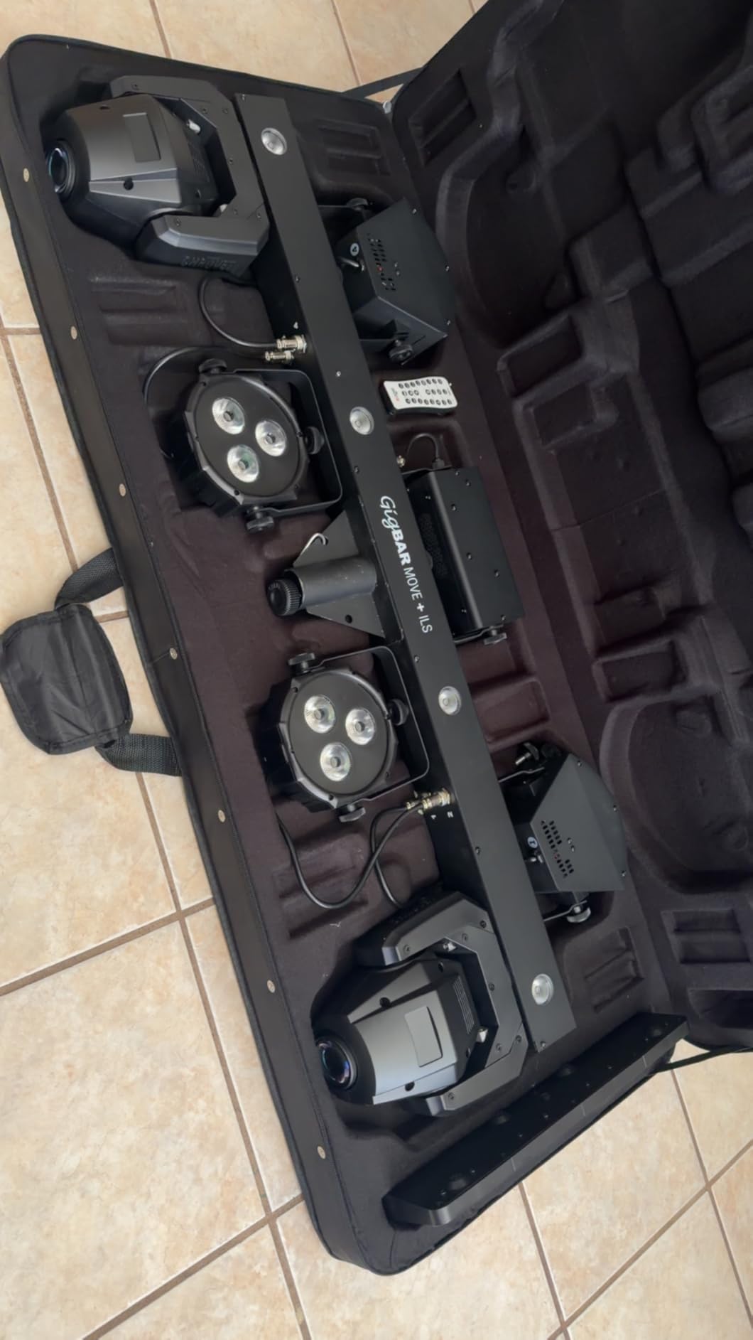 CHAUVET DJ - GigBAR Move + ILS 5-In-1 Lighting System | Moving Heads, Derbies, Washes, Laser & Strobe on One Bar | ILS Compatible | RF Remote, Tripod & Carry Bags Included customer photo 1