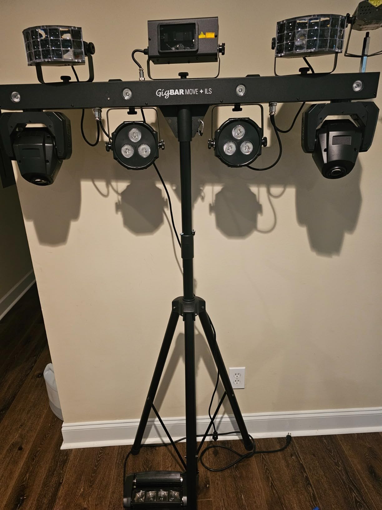 CHAUVET DJ - GigBAR Move + ILS 5-In-1 Lighting System | Moving Heads, Derbies, Washes, Laser & Strobe on One Bar | ILS Compatible | RF Remote, Tripod & Carry Bags Included customer photo 2