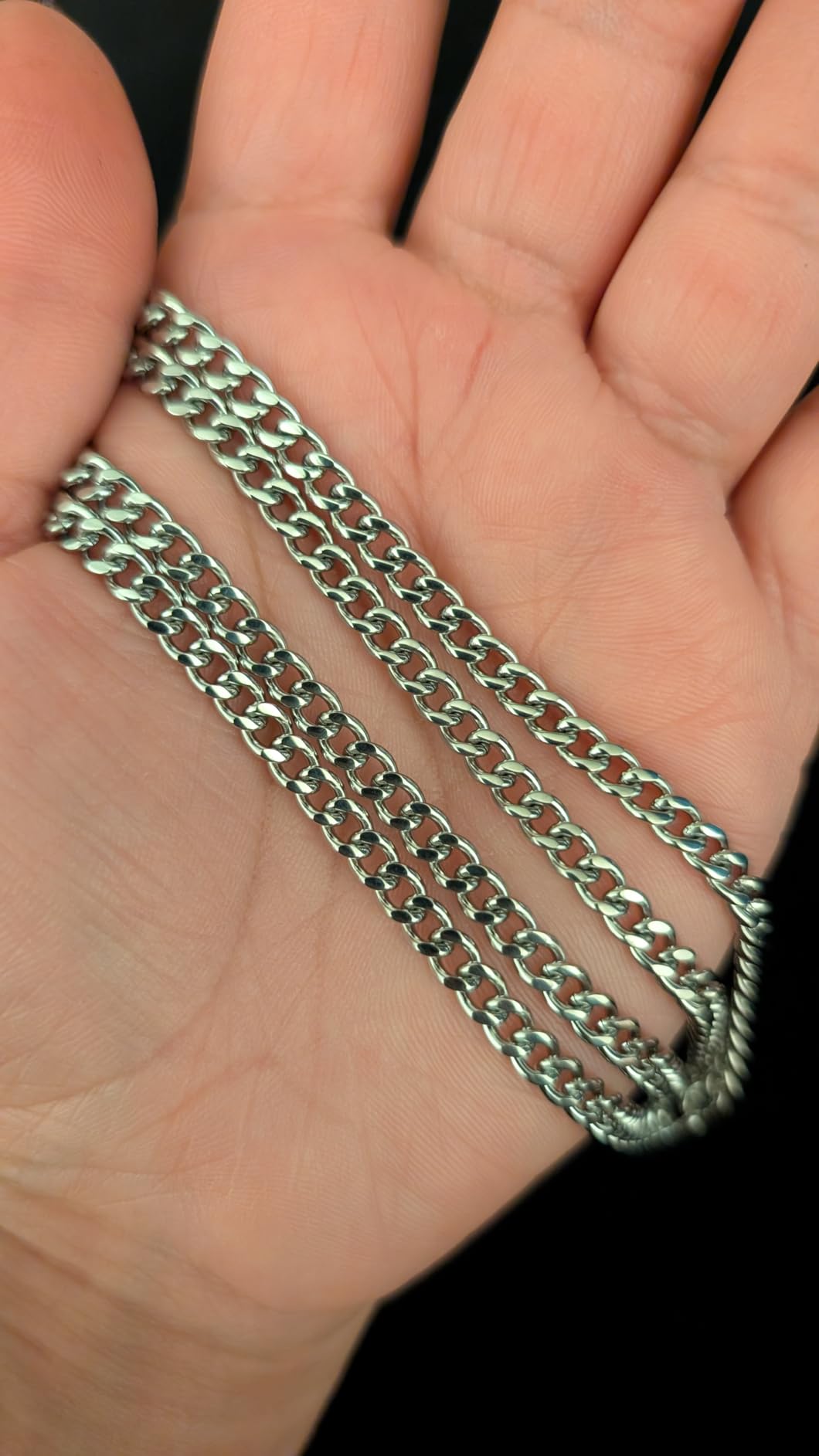Gold/Silver Chain for Men Necklace (2/4/6mm) - Stainless Steel Cuban Link Chain for Men (18K/925 Plated) - Thin, Non-Tarnish & Waterproof Jewelry - GIFT-READY - (18/20/22/24 Inch) customer photo 2