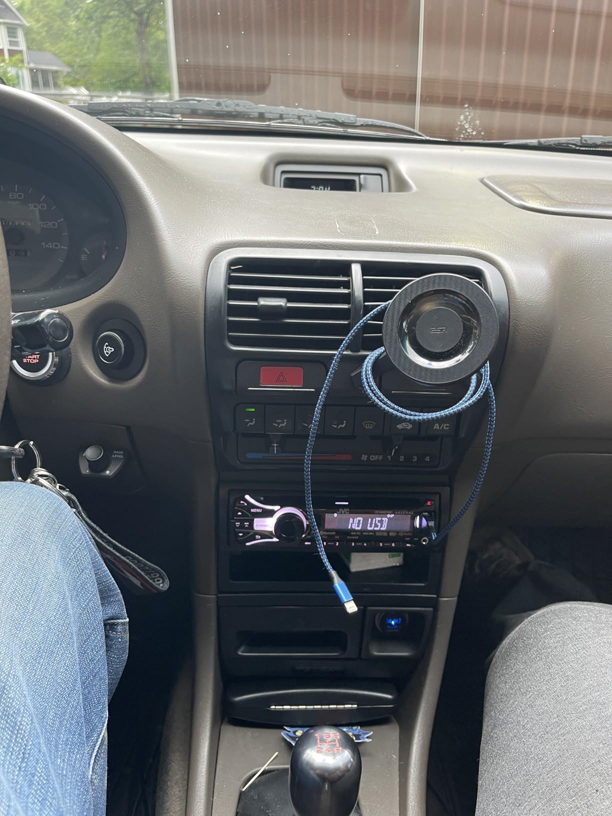 ESR for MagSafe Car Mount, Magnetic Phone Holder for Car Air Vent, Car Phone Holder Mount for iPhone 17/16/15/14/13/12/Samsung, All Smartphones (2 Metal Rings Included), Charging Not Supported customer photo 1