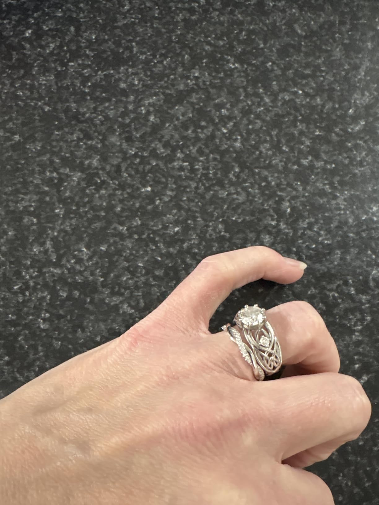 Moissanite Wedding Band Wedding Rings for Women Twisted Rings 925 Sterling Silver Rings with 18K White Gold Plated Eternity Stackable Engagement Ring Anniversary Band Size 4-11 customer photo 1