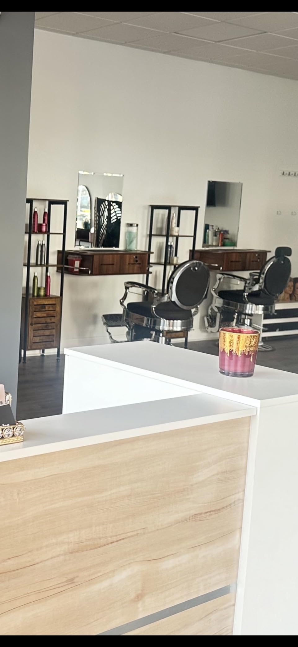 BarberPub Beauty Locking Wall Mount Styling Station, Barber Hair Styling Station with Hair Dryer Holders, Spa Salon Equipment with 2 Drawers, Storage Floating Salon Station 5012 (Gold&Grey) customer photo 2