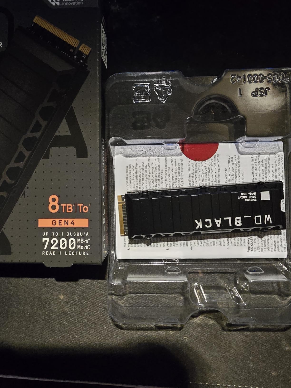 WD_BLACK SN850X 2TB NVMe SSD with Heatsink - M.2 2280, Up to 7,300 MB/s Read speeds, Up to 6,300 MB/s write speeds, Gaming Expansion customer photo 1