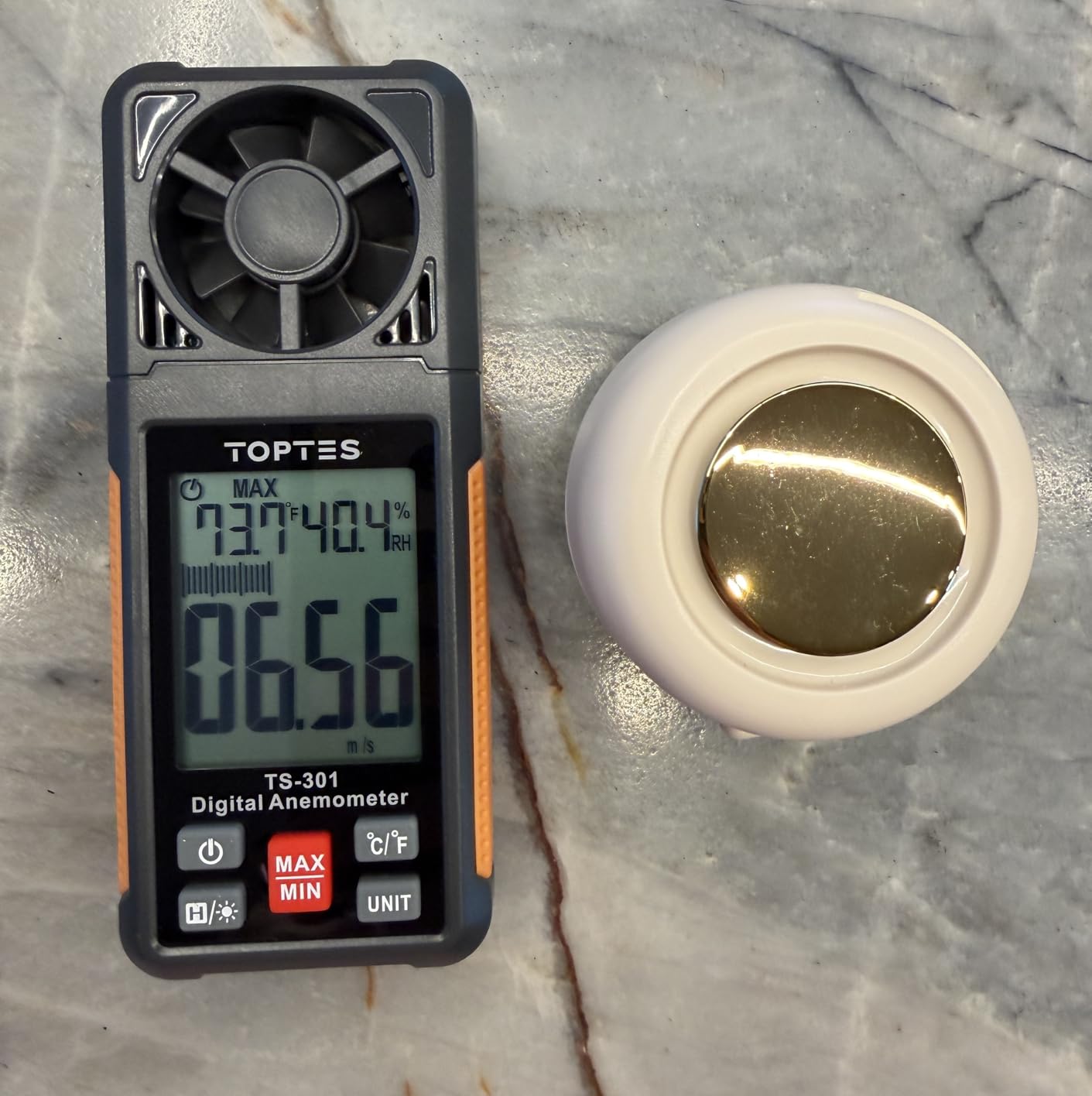 TopTes TS-301 Digital Anemometer, Wind Speed Meter with 2.26-inch Big Backlight LCD Screen, Air Flow Meter for Sailing Surfing Drone Flying RC Plane Golf Shooting HVAC customer photo 1