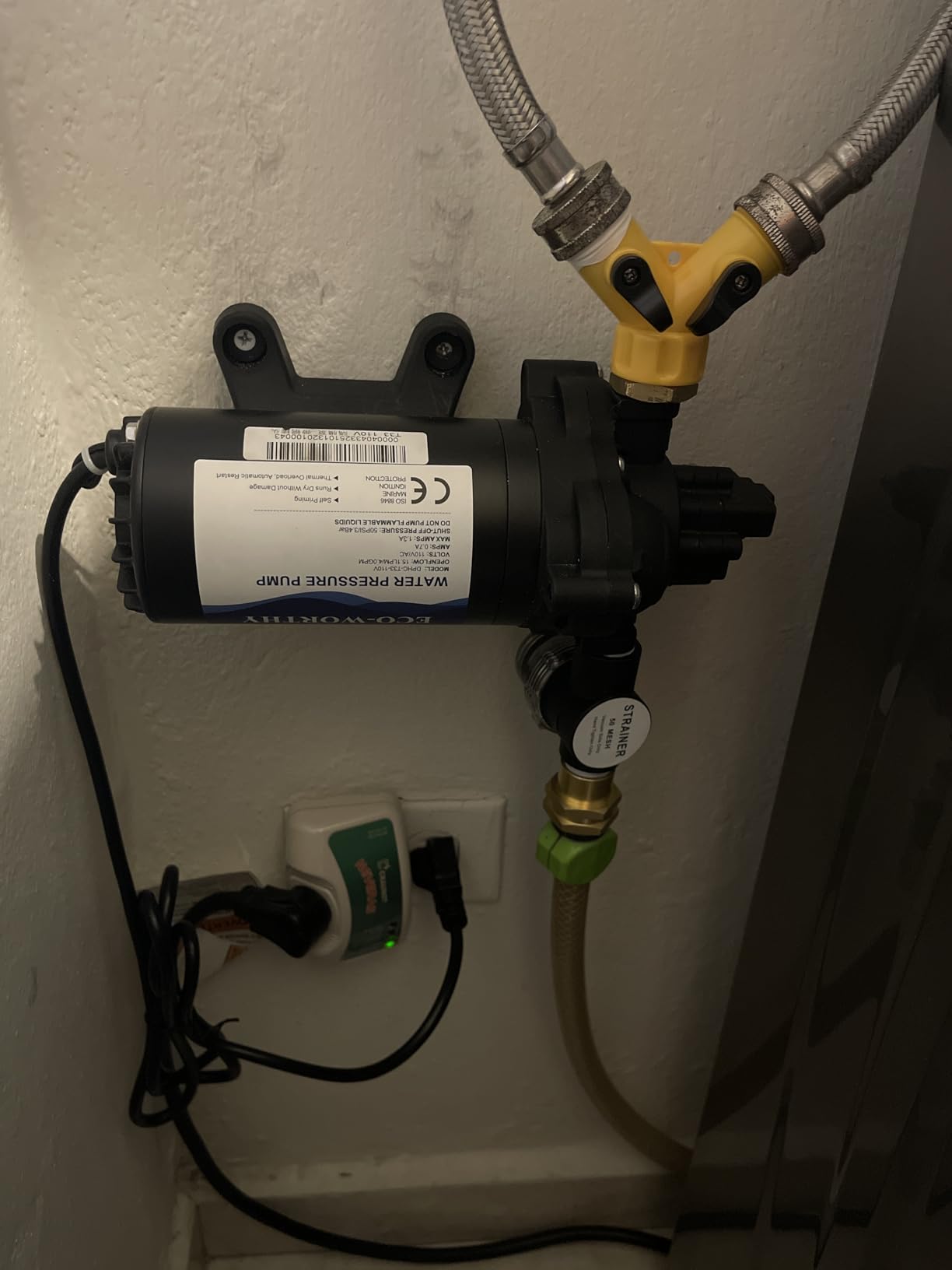 ECO-WORTHY 33-Series Industrial Water Pressure Pump 110V AC 4.0GPM 50PSI RV Fresh Water Diaphragm Pump include Garden Hose Adapters for Irrigation Marine Boat Sprinkler Faucet customer photo 1