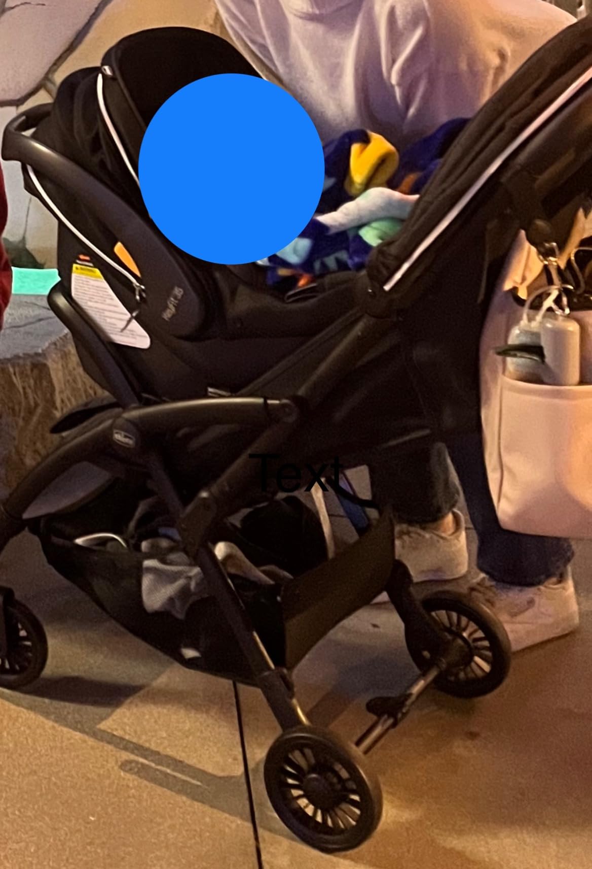 Chicco Presto Self-Folding, Compact Stroller with Canopy, Lightweight Aluminum Frame Umbrella Stroller, for Babies and Toddlers up to 50 lbs., Graphite/Grey customer photo 1