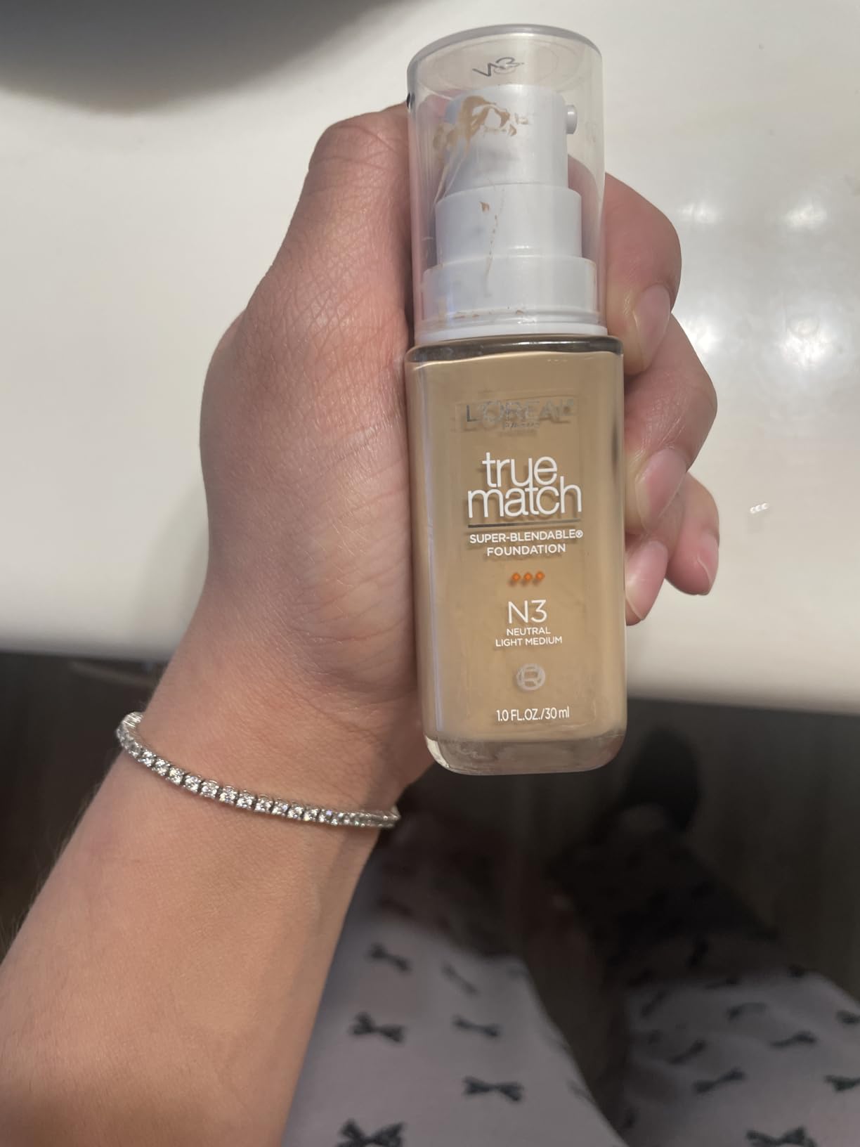 L'Oreal Paris True Match Super-Blendable Foundation, Medium Coverage Liquid Foundation Makeup, N3, Light Medium, 1 Fl Oz customer photo 2
