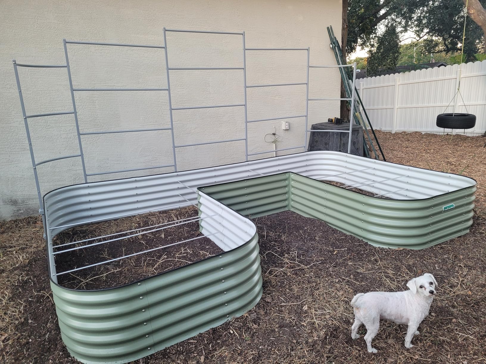 Vego Garden Modular Wall Trellis System, Five Section 6.5' Long for 2.0' x 6.5' (6 in 1) or 3.5' x 6.5' (9 in 1) Garden Beds customer photo 2