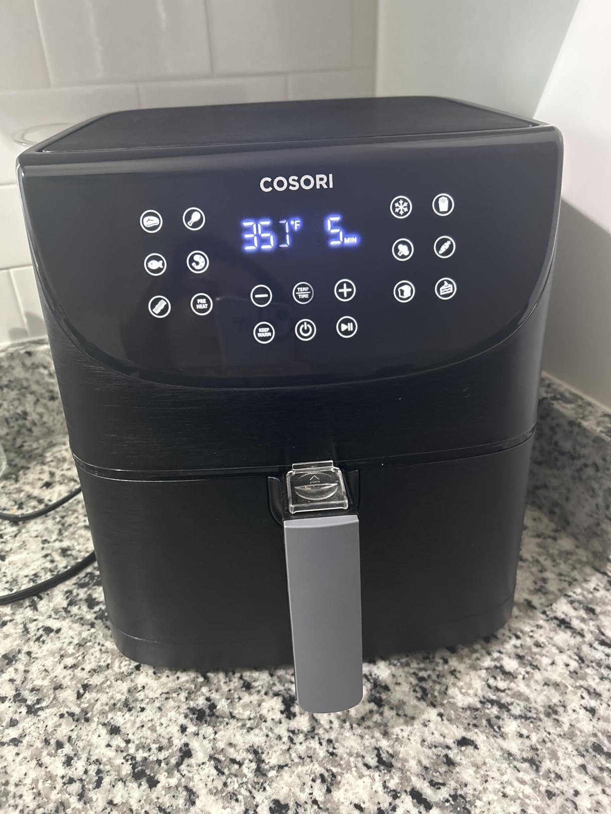 Cosori Pro Gen 2 Air Fryer 5.8QT, Upgraded Version, 13 One-Touch Functions, Black customer photo 1