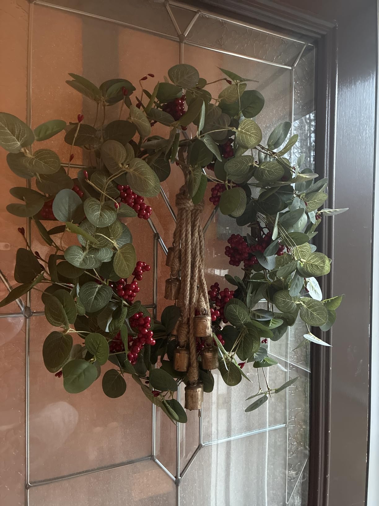 Sggvecsy 18 Inch Artificial Christmas Wreath for Front Door Xmas Red Berry Wreath Winter Glitter Eucalyptus Wreath Christmas Hanging Decorations for Wall Home Window Holiday Outdoor Decor customer photo 1