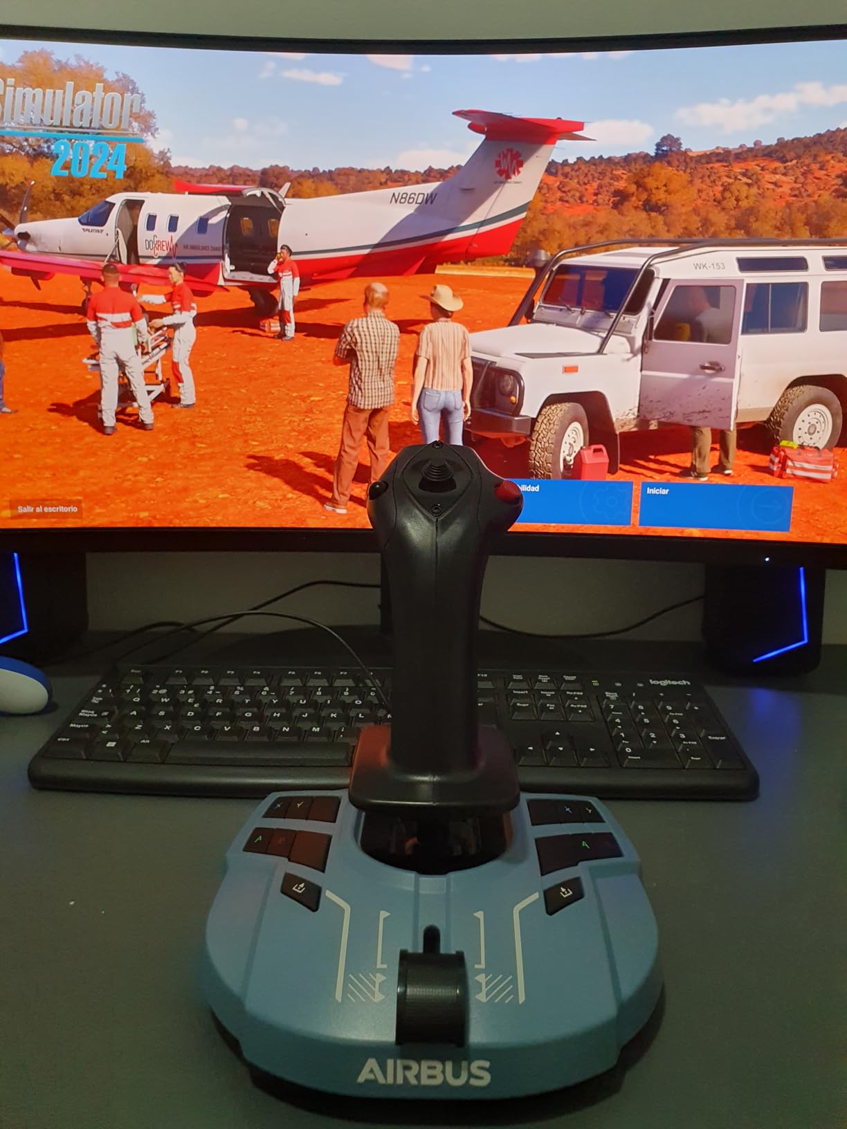 Thrustmaster TCA Captain Pack X Airbus Edition, Ergonomic Sidestick and Throttle Quadrant Replica, Flight Stick and Throttle, Compatible with PC & Xbox Series X|S customer photo 1